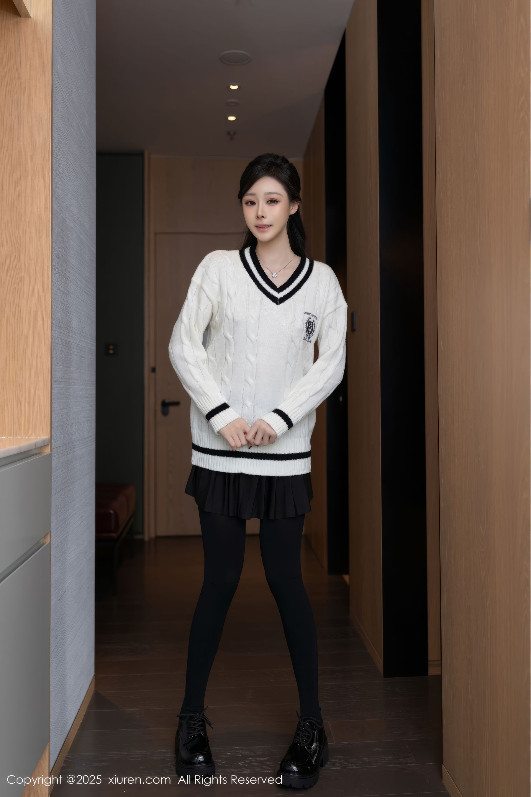 [秀人XiuRen] 2025.03.07 No.9986 小逗逗_第2张