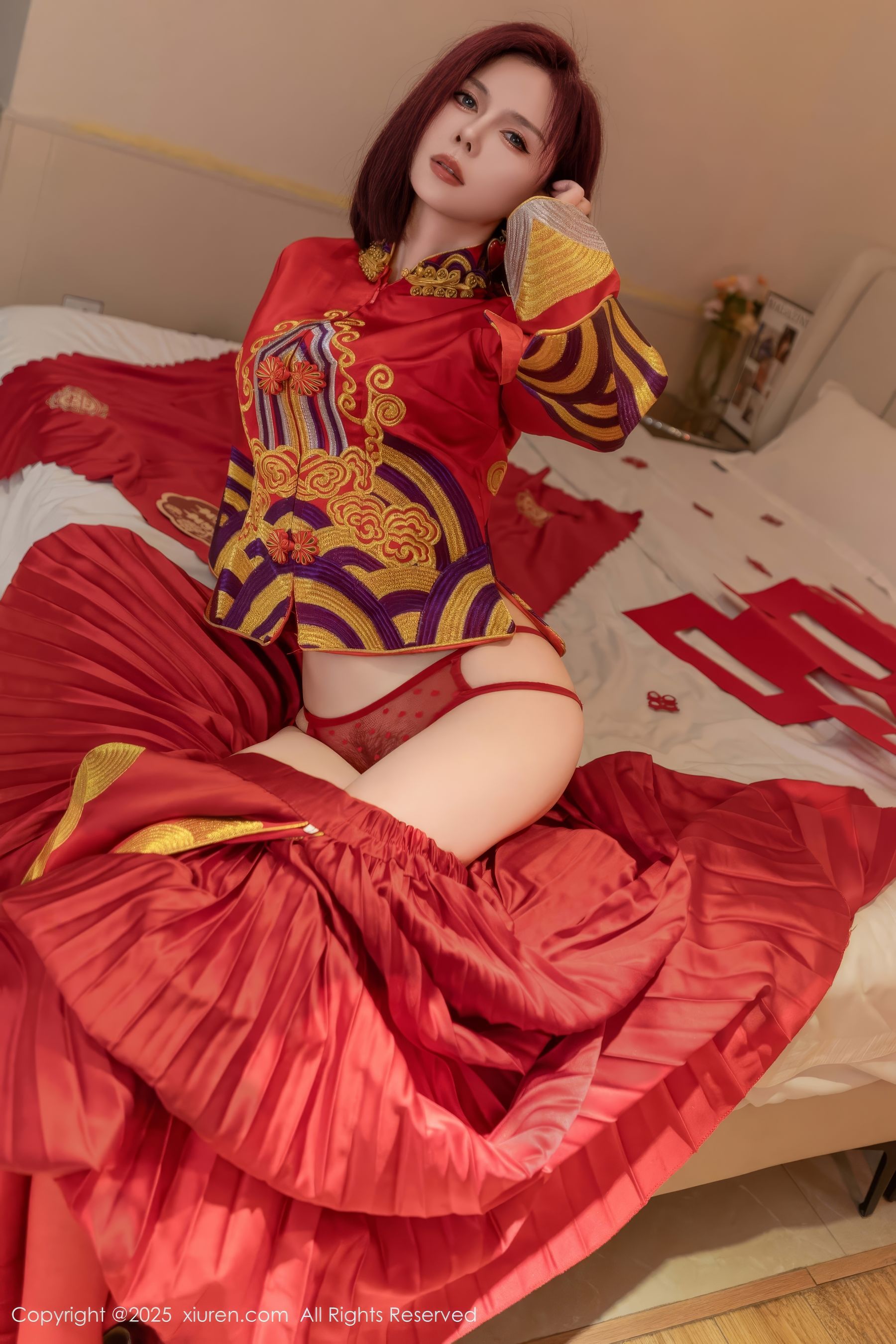 [秀人XiuRen] 2025.03.11 No.9995 白芷yy_第1张