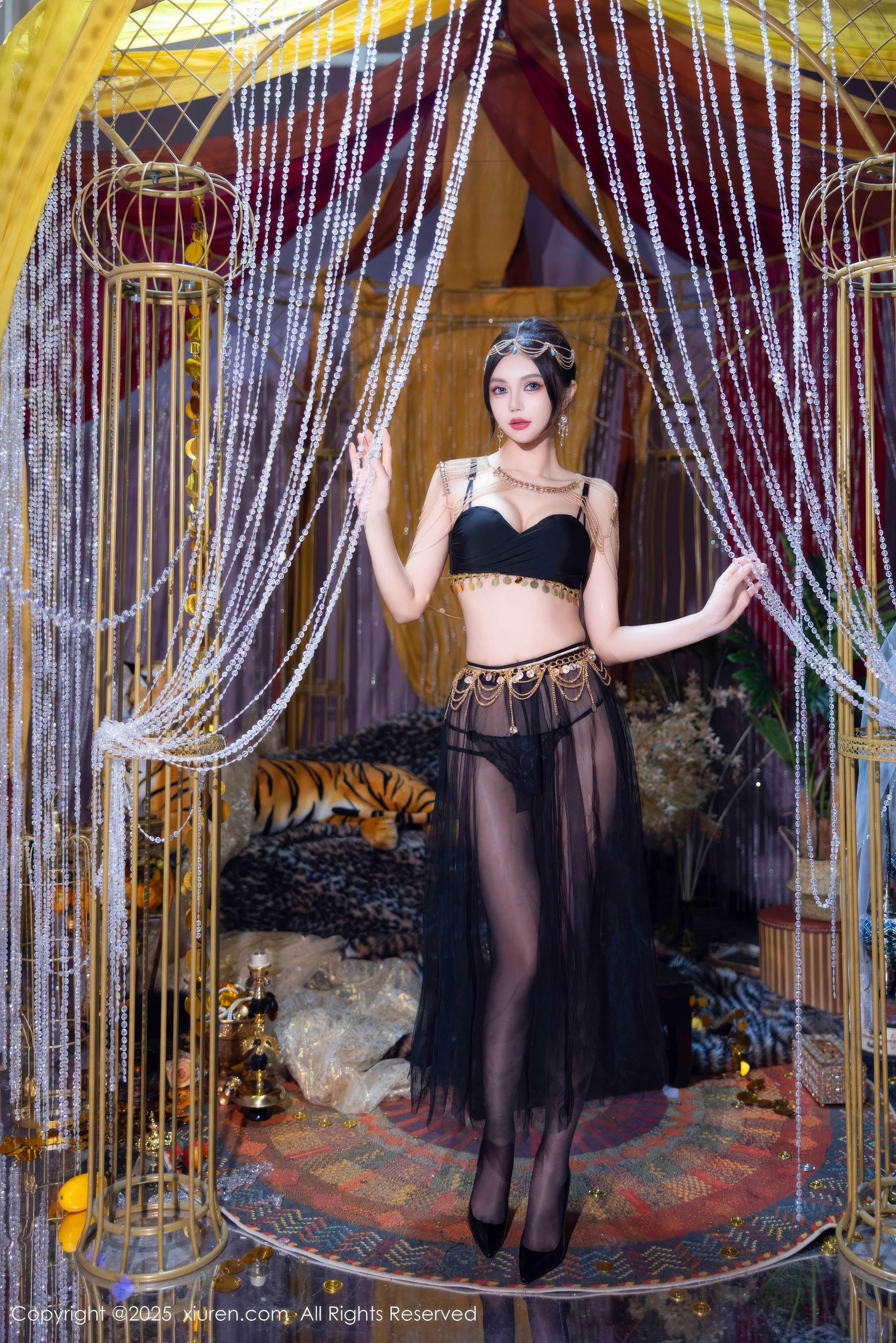 [秀人XiuRen] 2025.03.14 No.10018 绮里嘉ula_第1张