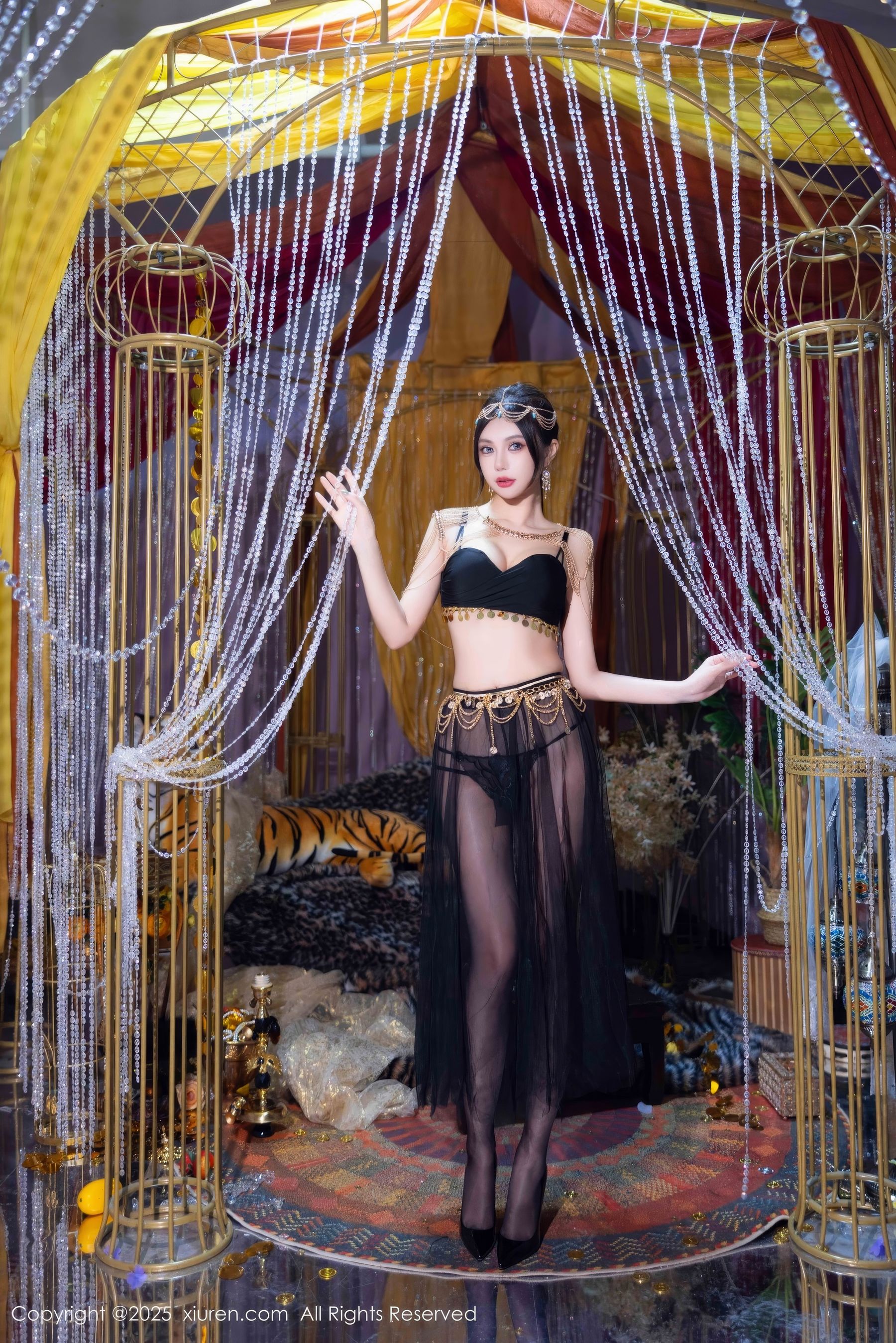 [秀人XiuRen] 2025.03.14 No.10018 绮里嘉ula_第2张