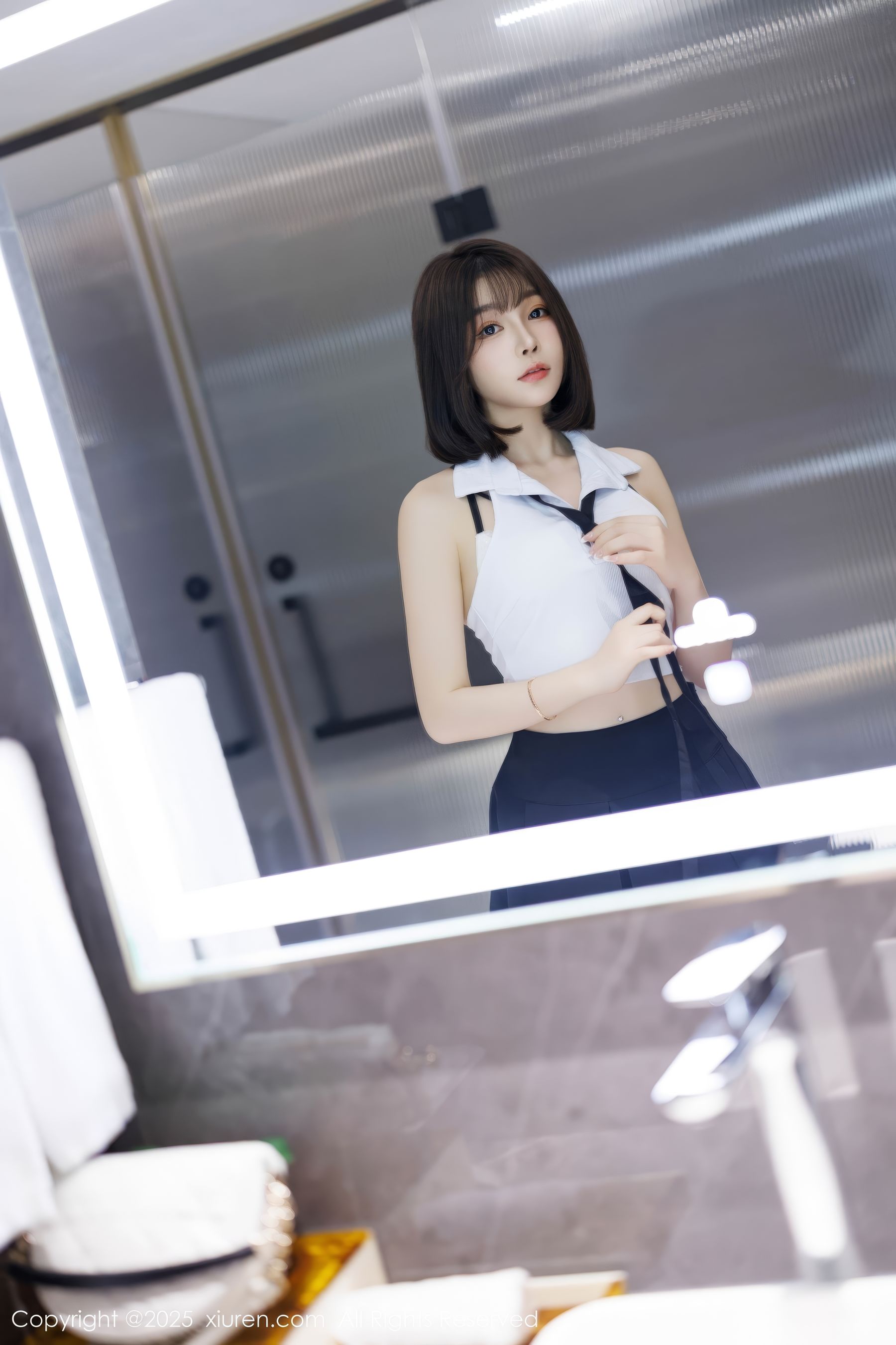 [秀人XiuRen] 2025.03.20 No.10048 徐莉芝Booty_第1张