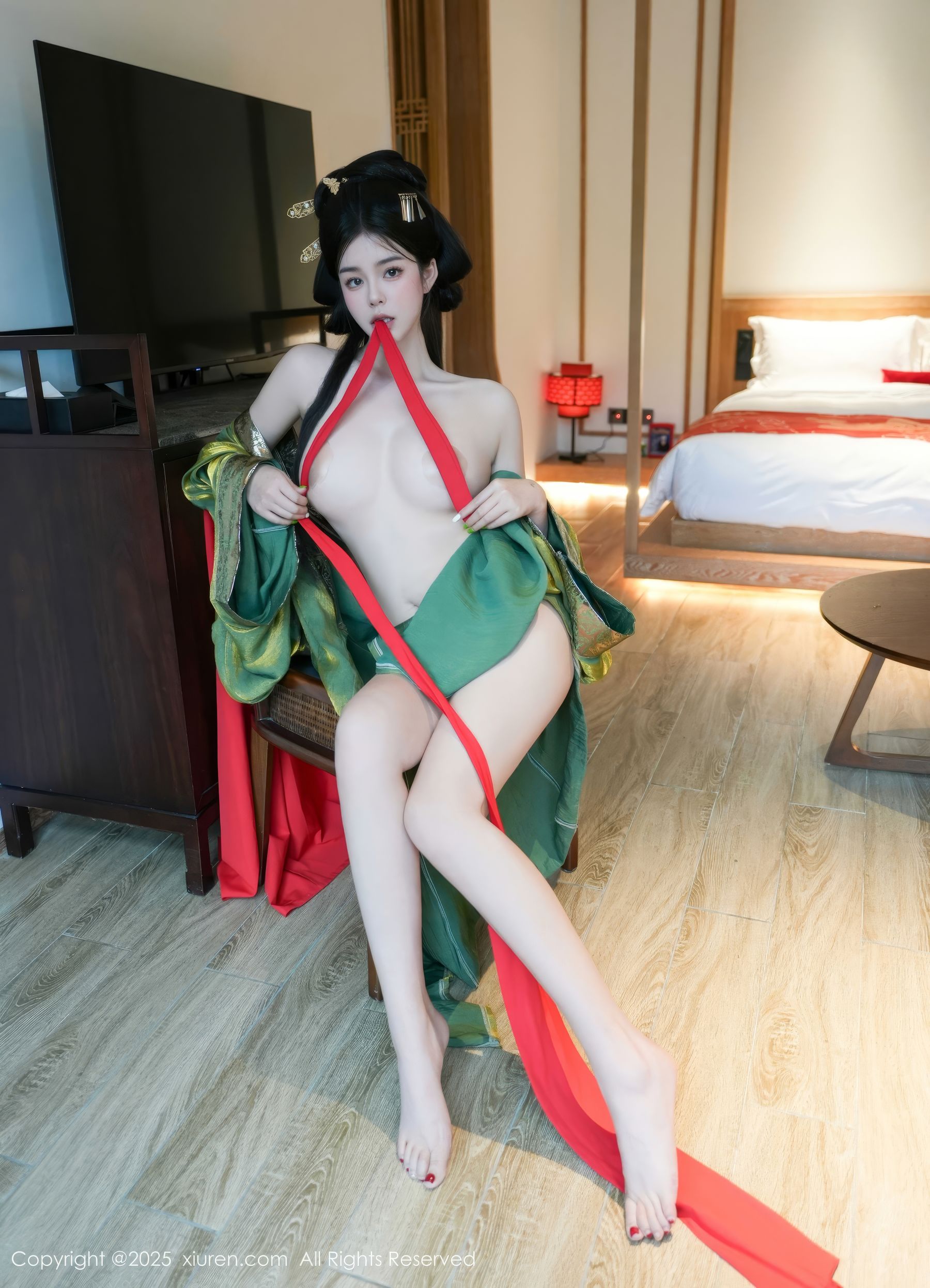 [秀人XiuRen] 2025.04.09 No.10126 雪糕CiCi_第1张