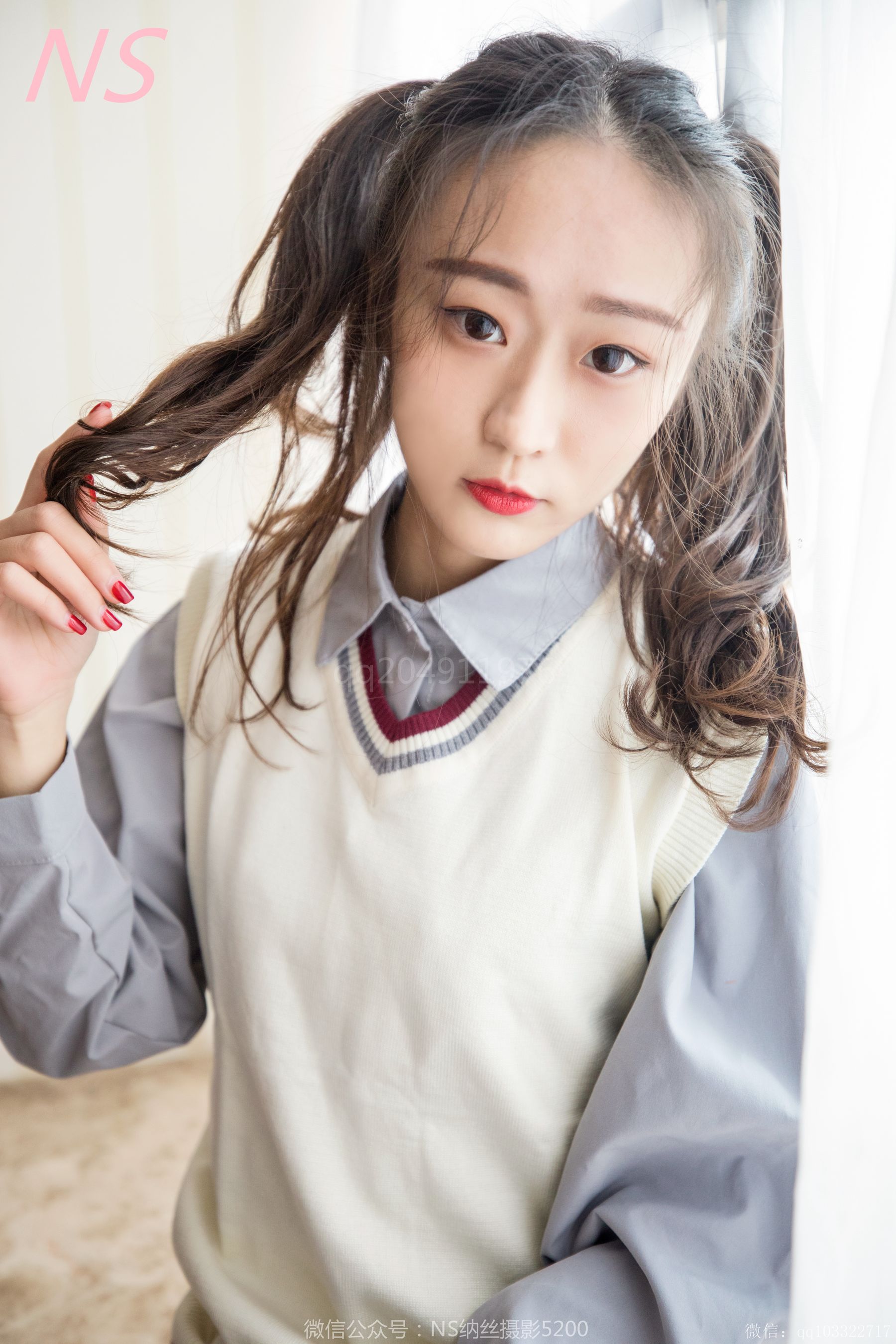 [纳丝摄影]  小云的丝袜玉足_第1张