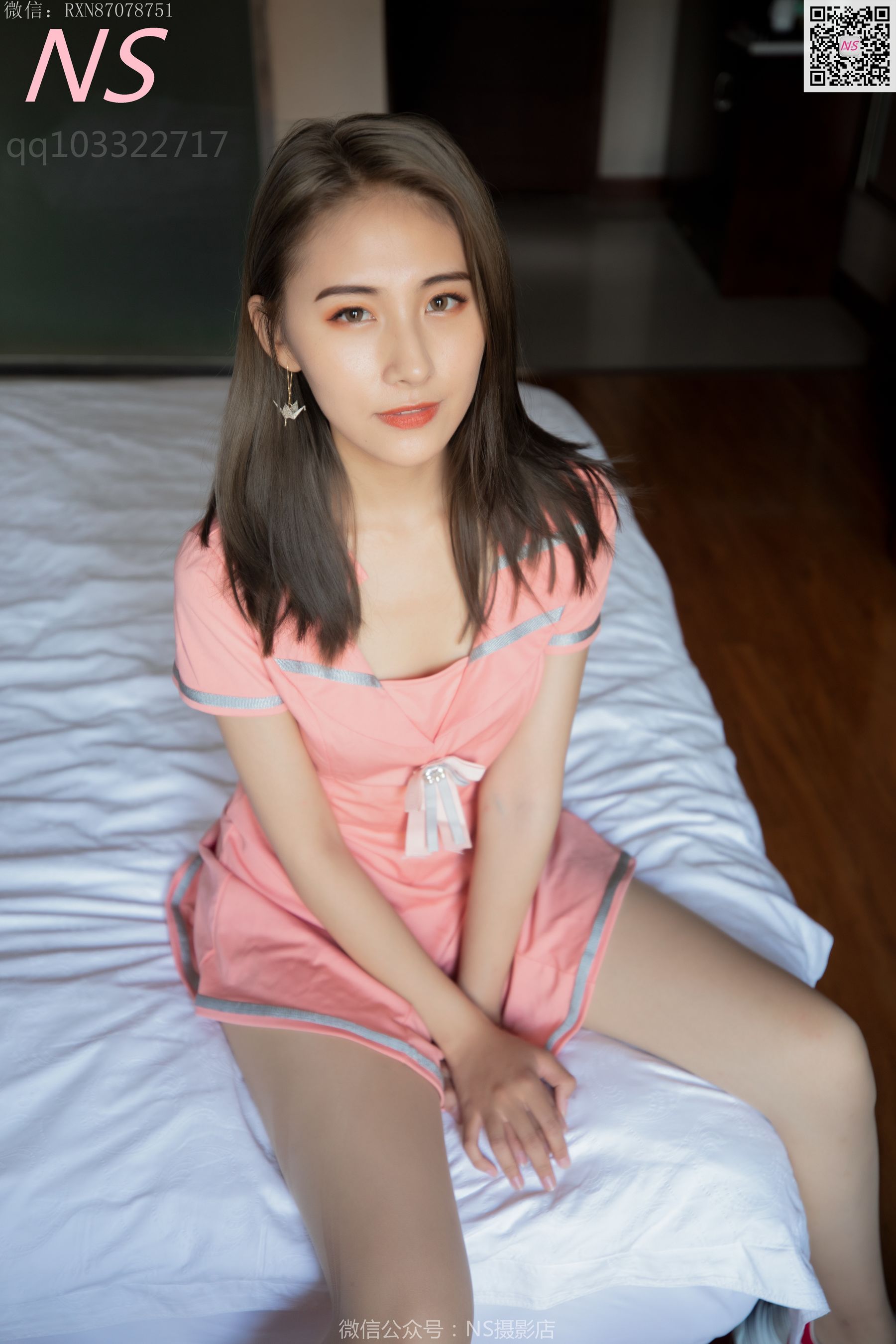 [纳丝摄影]  小允儿 明星脸丝袜美腿_第5张