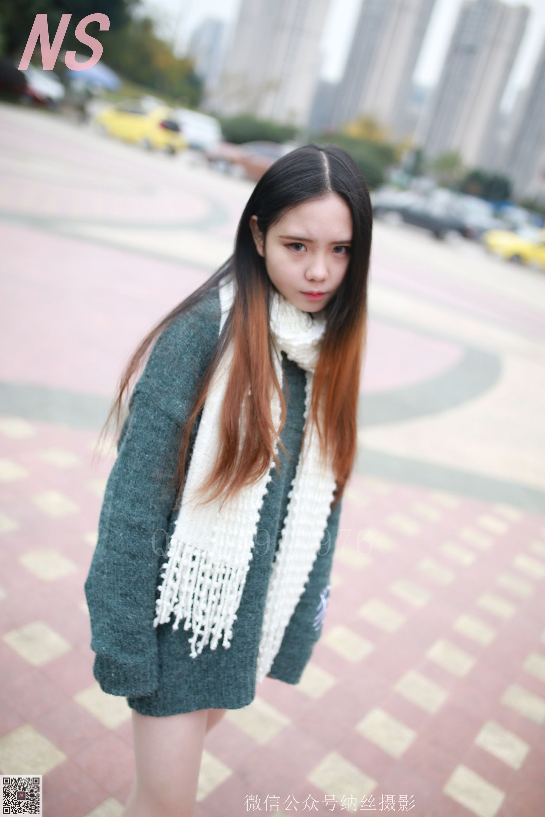 [纳丝摄影]  小师妹 撕丝袜的妹子_第4张