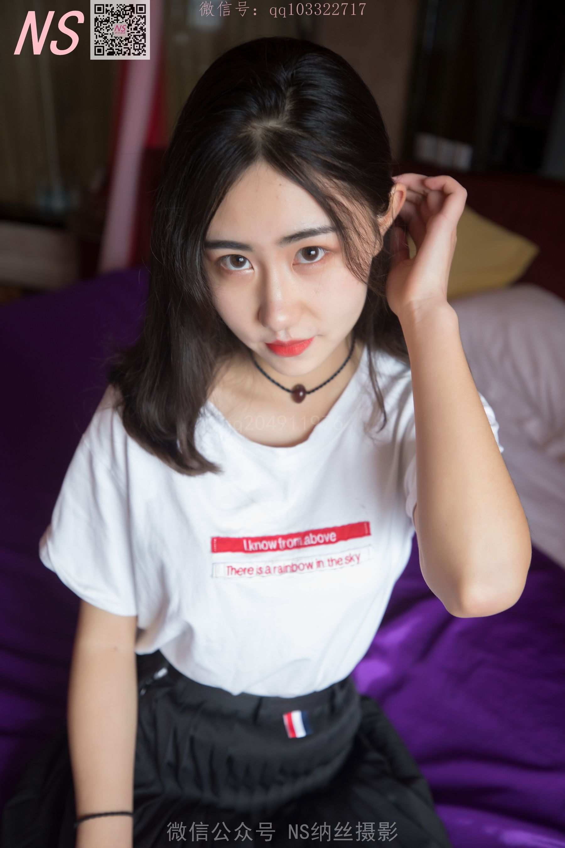 [纳丝摄影]  小琪儿 室内丝袜玉足_第3张