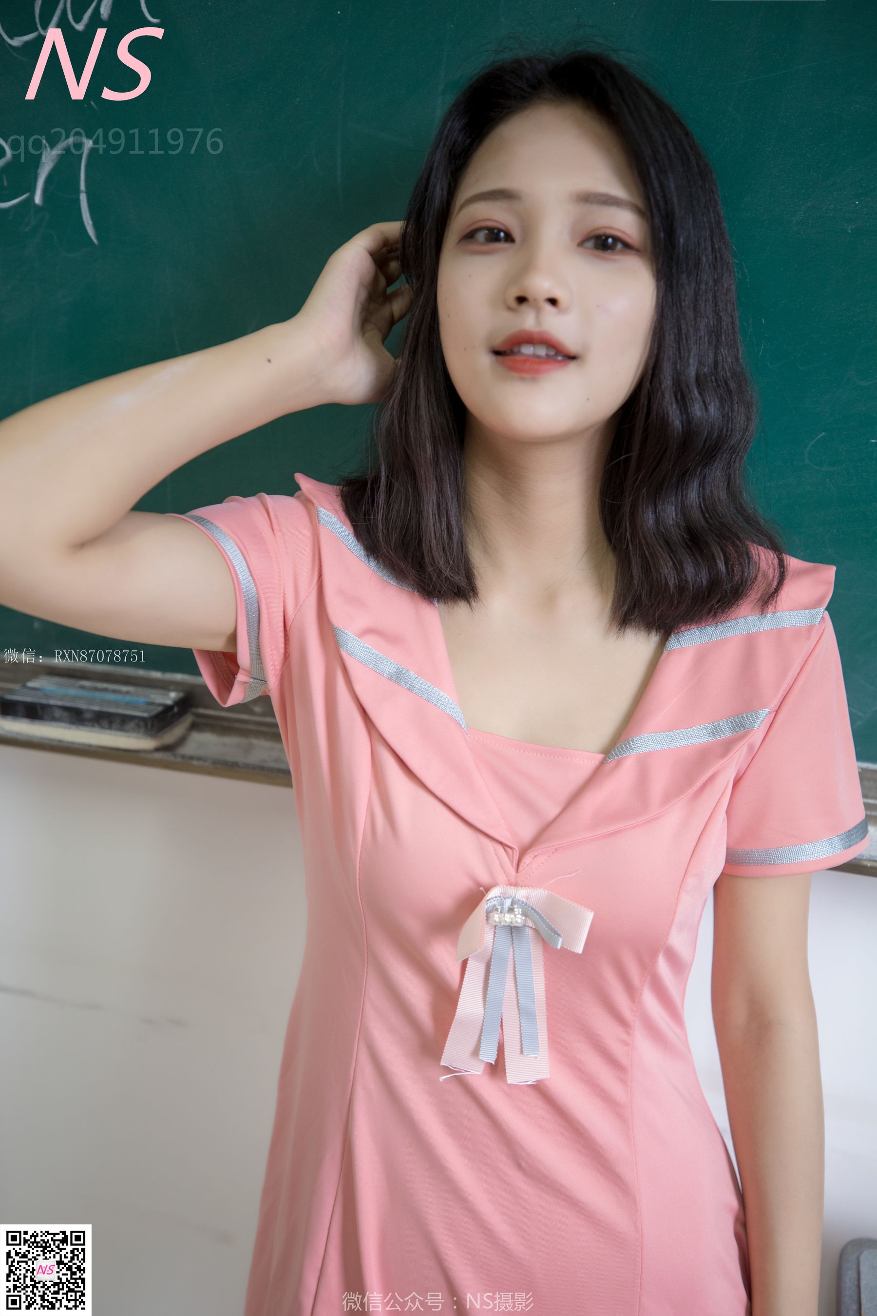 [纳丝摄影]  小蝴蝶 纯纯的丝袜帆布鞋_第3张