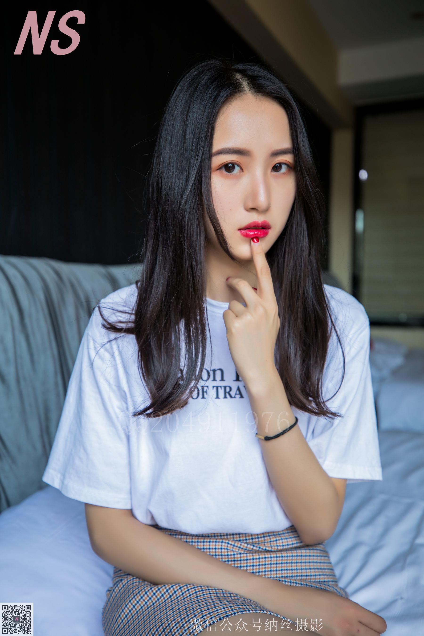 [纳丝摄影]  苏敏 室内粉苏_第3张