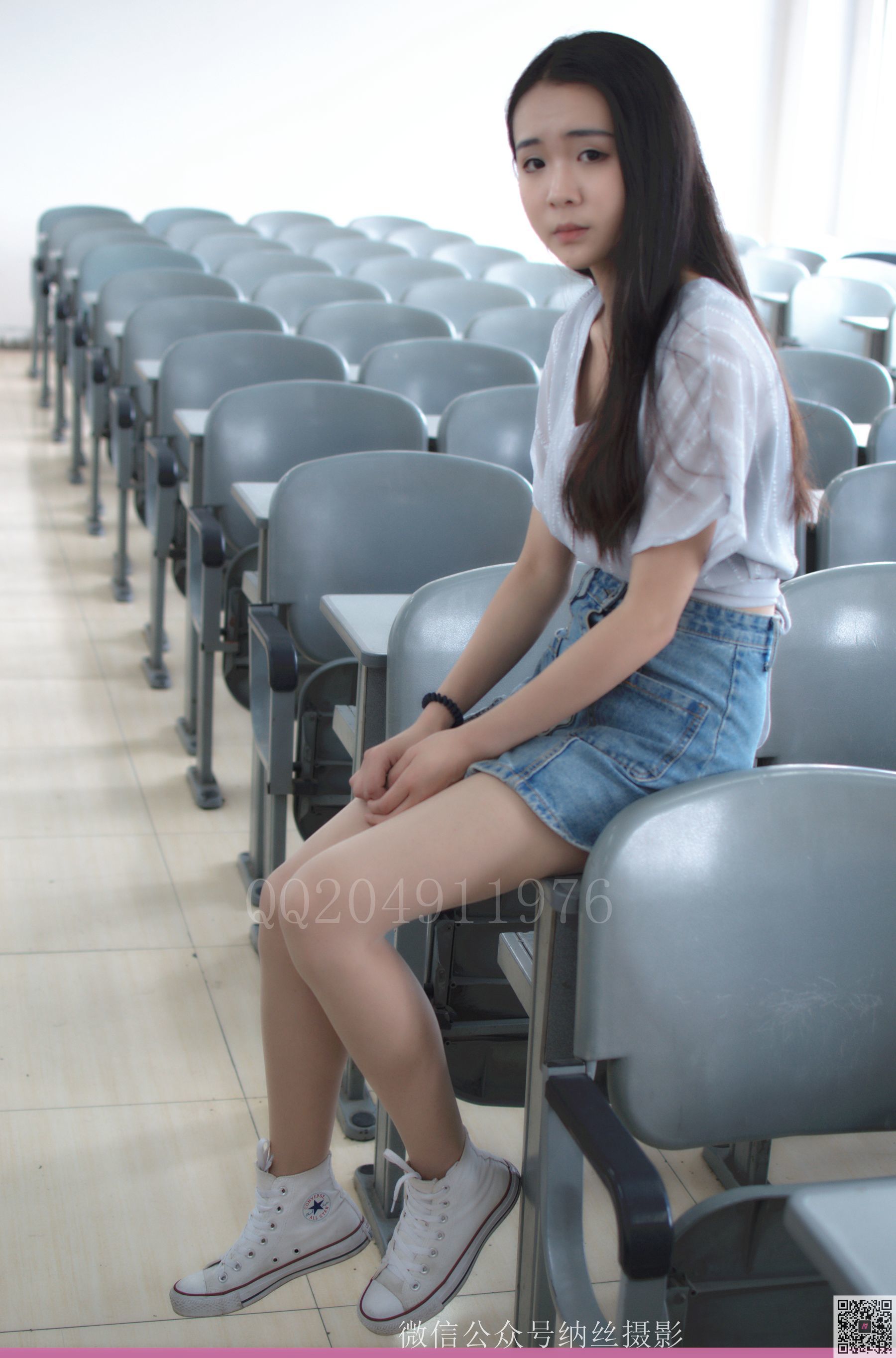 [纳丝摄影] NO.018 刘瑞儿 教室肉丝_第1张