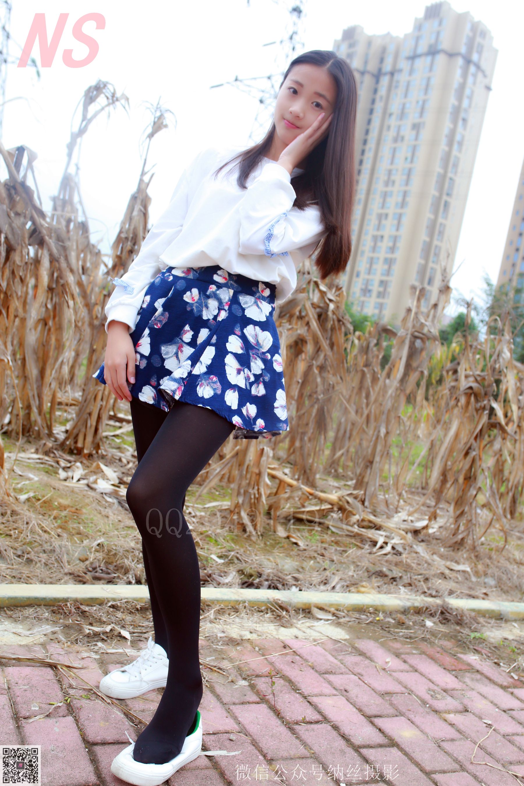 [纳丝摄影] NO.061 陈暖阳 牛仔短裤黑丝_第3张