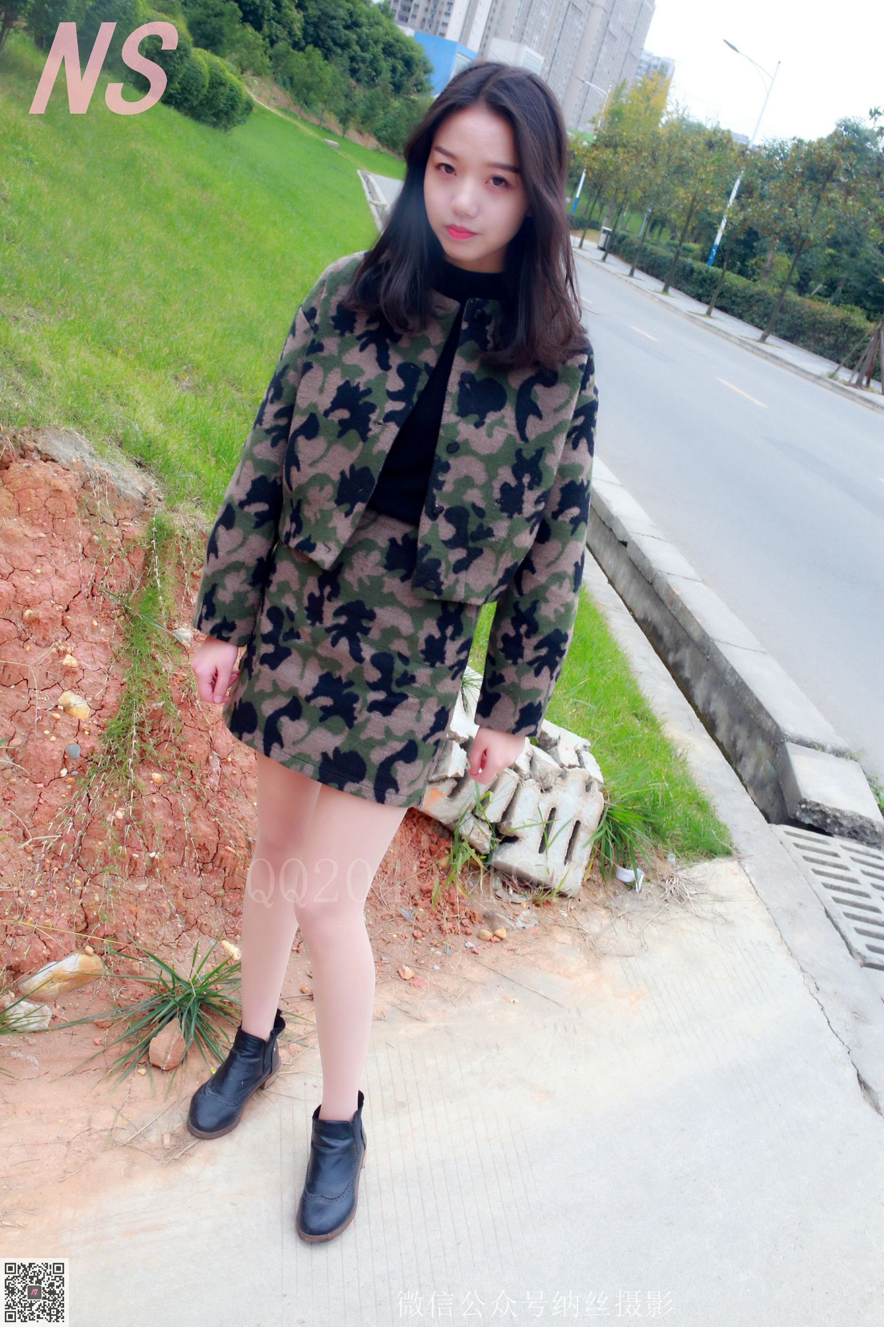 [纳丝摄影] NO.095 微微 迷彩少女户外肉丝_第2张