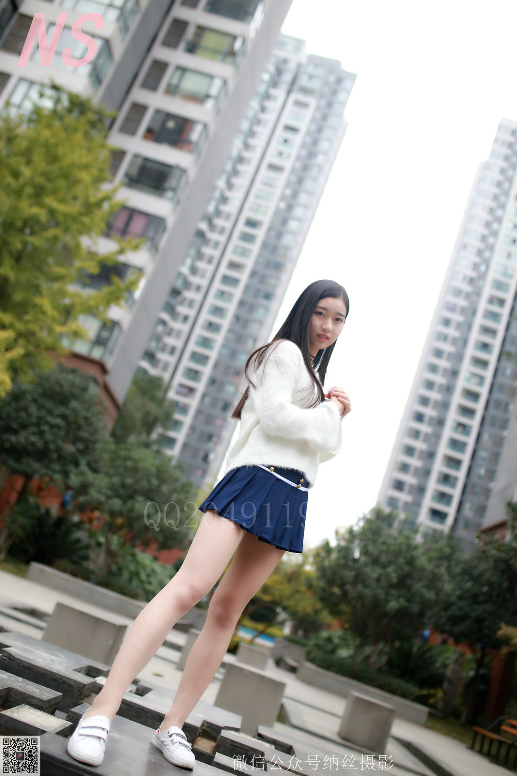 [纳丝摄影] NO.097 珊珊 超短裙美腿肉丝_第4张
