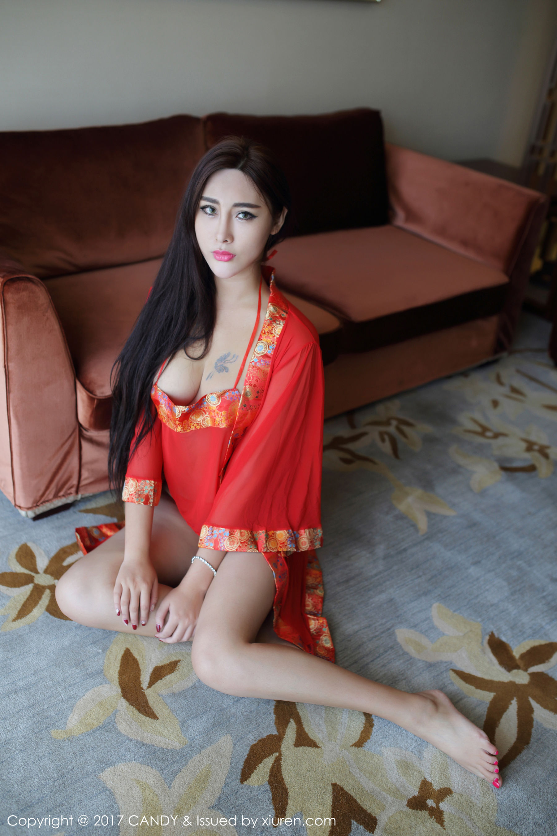 FoxYini孟狐狸《冬日里绽放的桃花》 [糖果画报CANDY] Vol.006_第1张