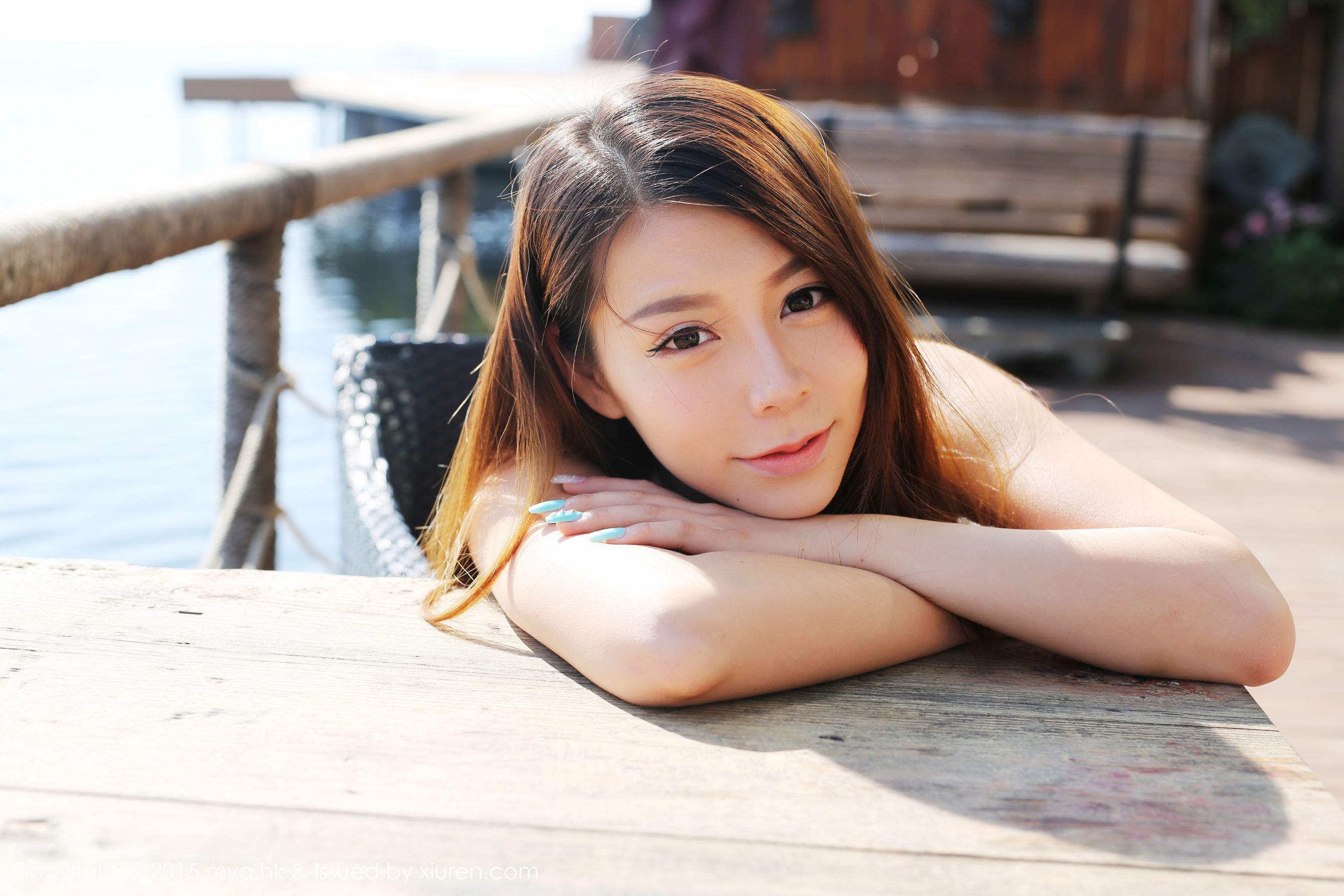 Vetiver嘉宝贝儿《小清新唯美长裙+牛仔装》 [美媛馆MyGirl] Vol.106_第1张