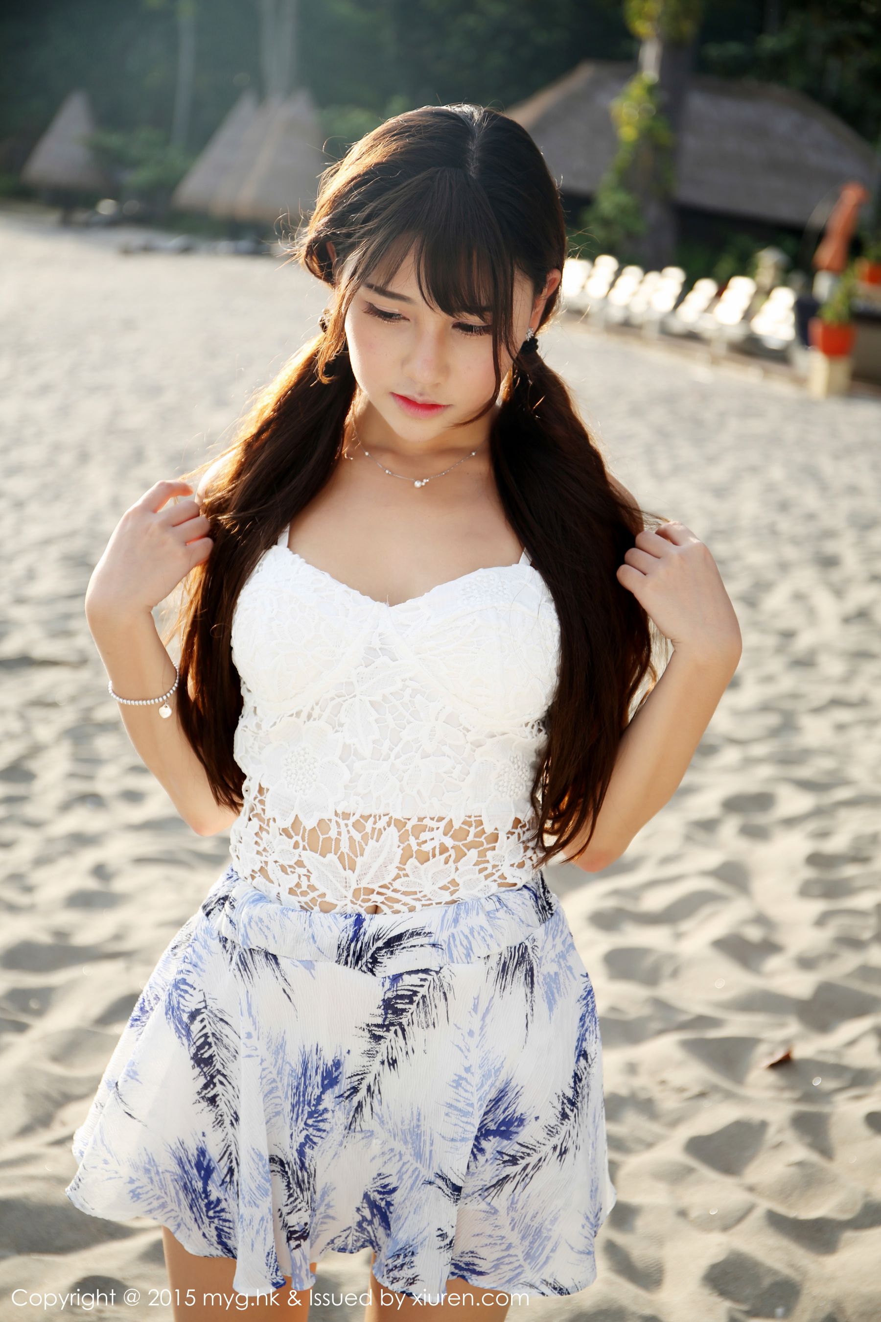 Milk楚楚《超清新短裙女神》 [美媛馆MyGirl] Vol.154_第2张