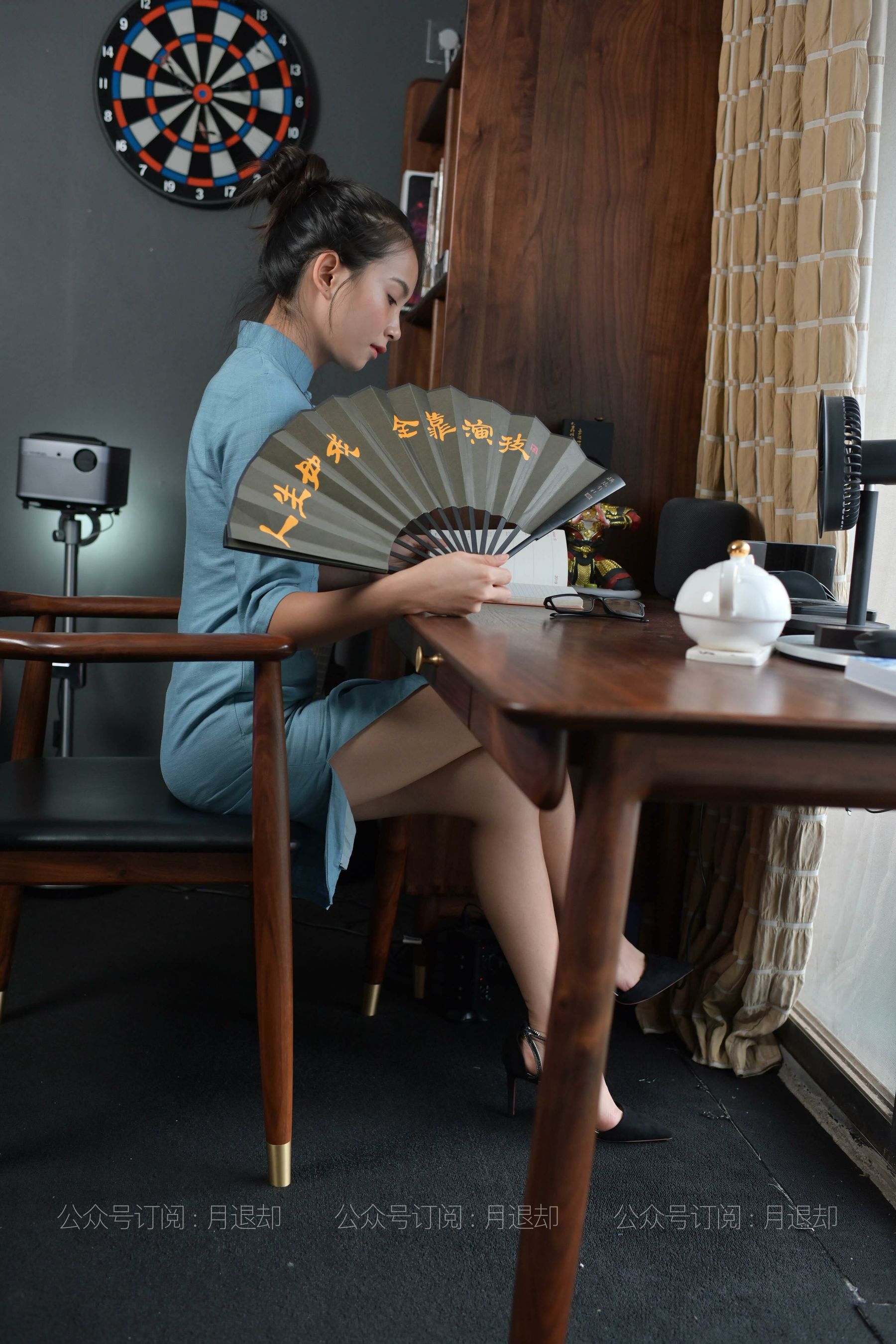 [耽丝INYLON] 016 苏菲 认真看书的苏菲_第1张