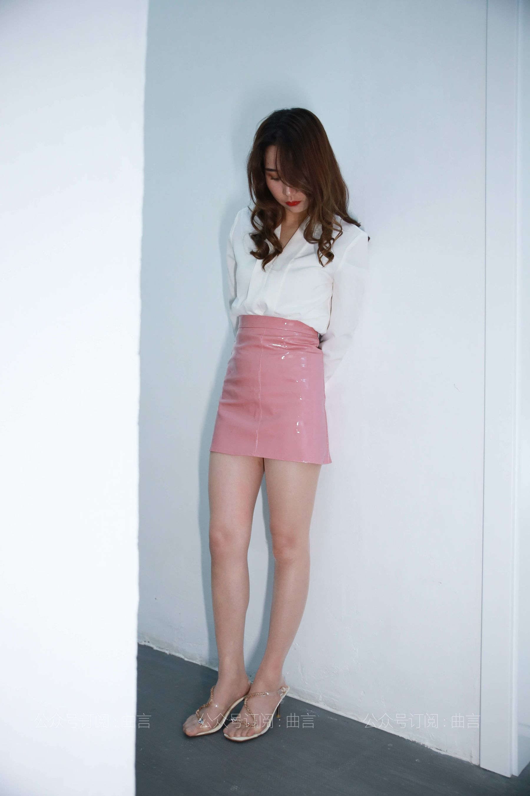 [耽丝INYLON] 031 糖糖 在楼道休息放松_第1张