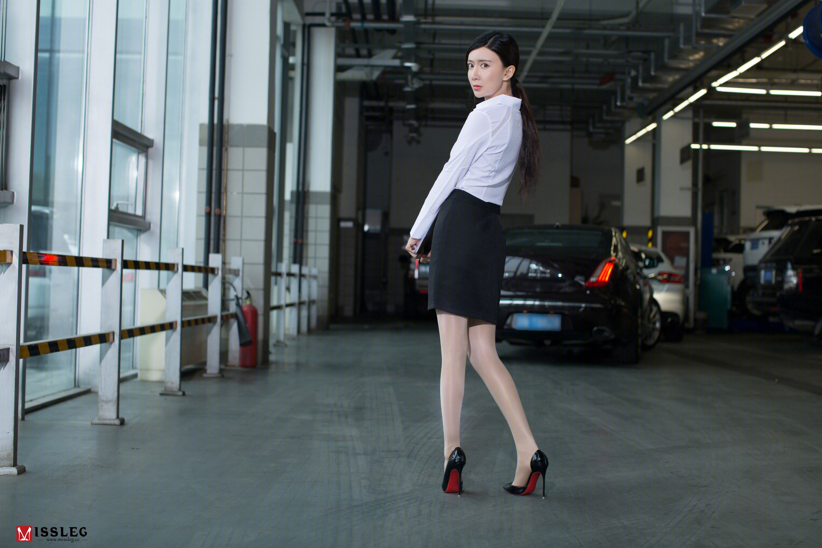 [蜜丝MISSLEG] V005 赵智妍《试车体验》_第5张