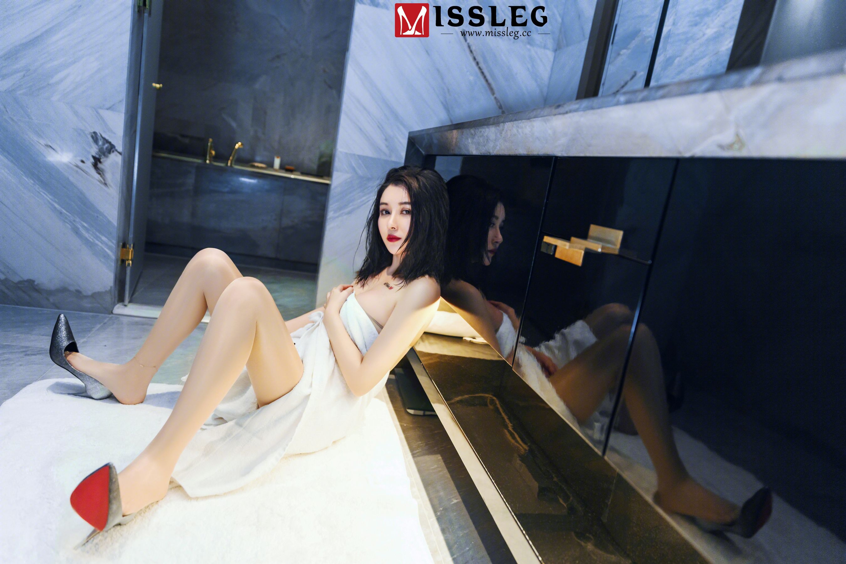 [蜜丝MISSLEG] N011 廿十 《拉上难遮风情》_第1张