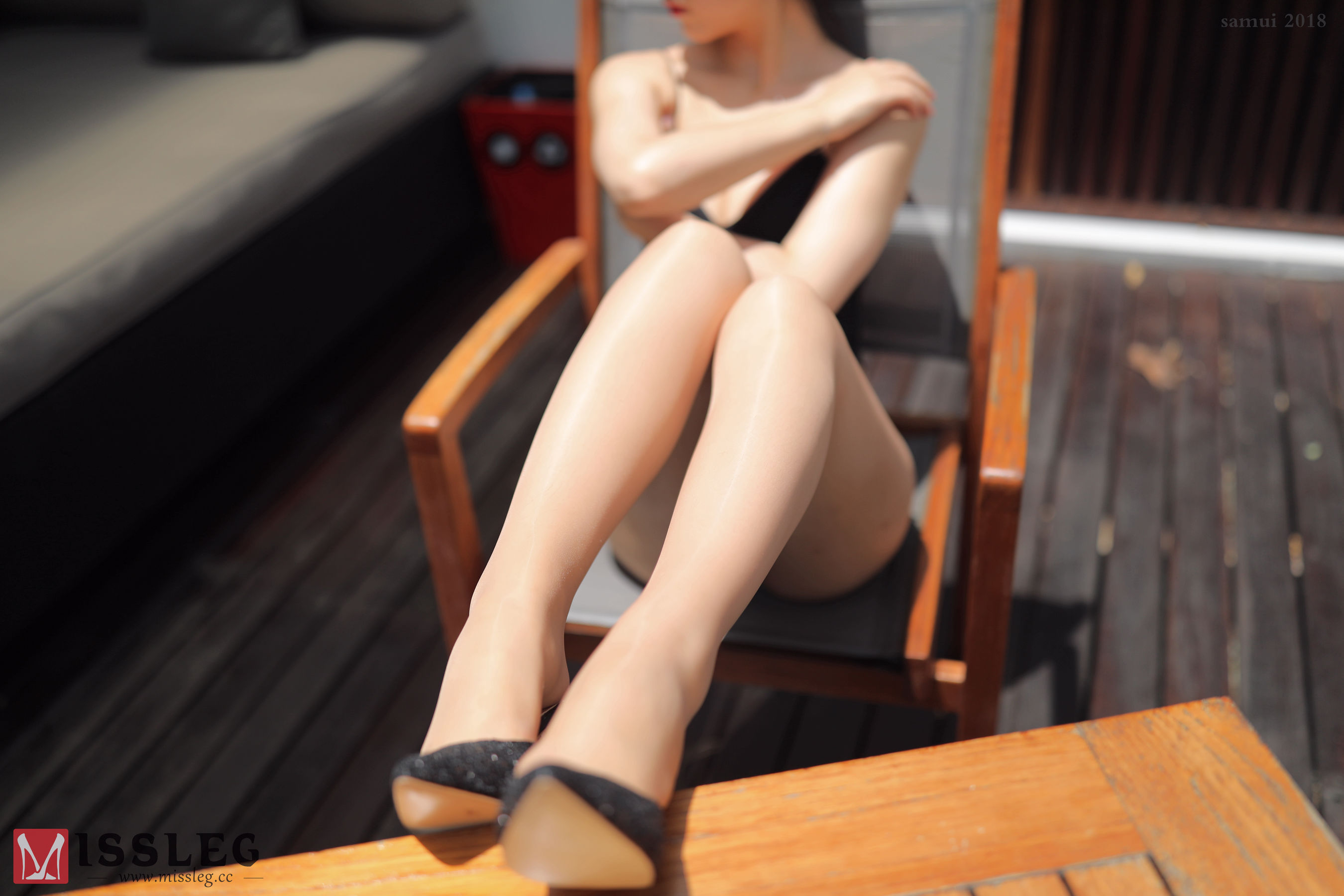 [蜜丝MISSLEG] 苏梅岛旅拍众筹系列 L001 乔依琳 牛仔短裤_第3张