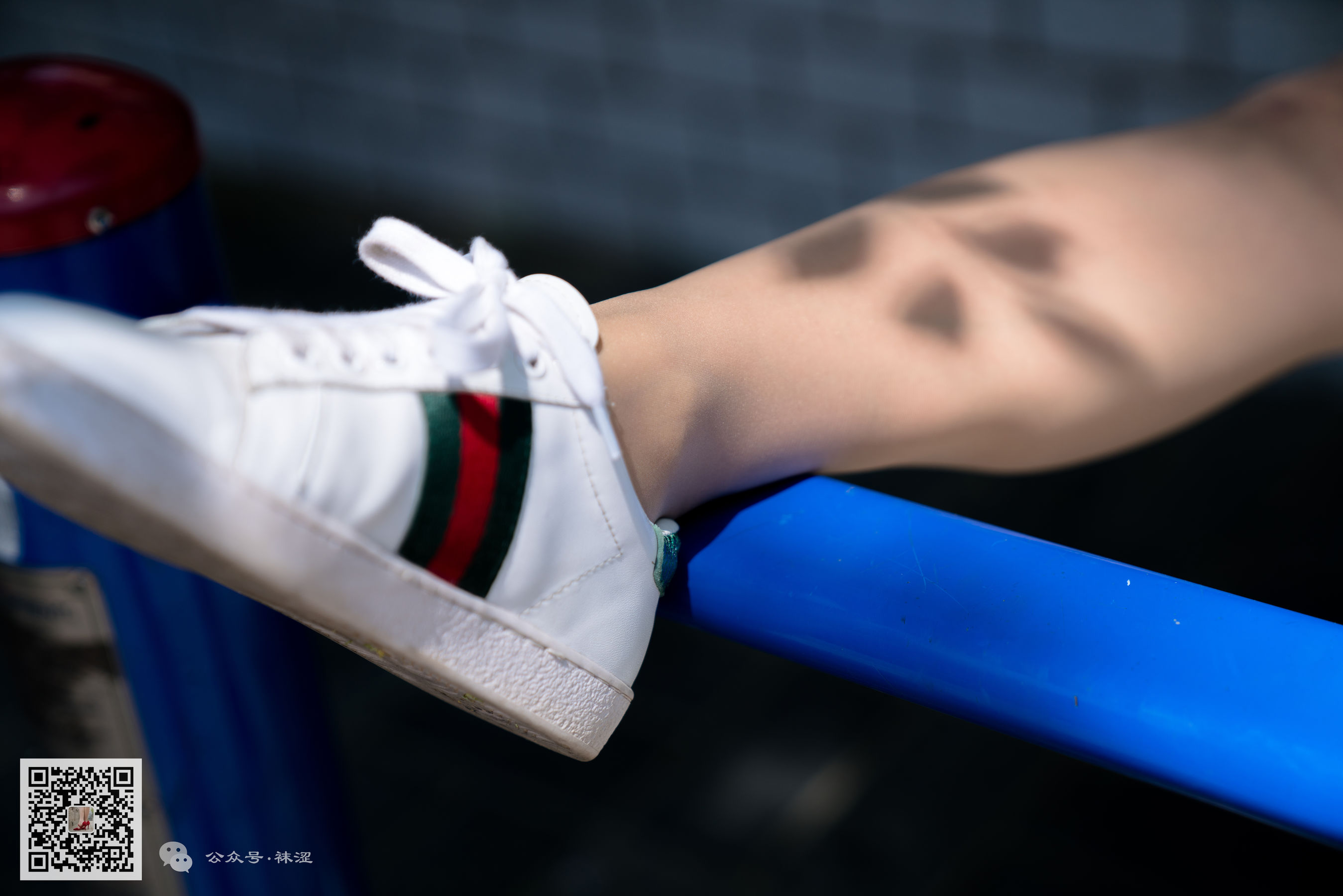 [袜涩] VOL.001  老北京胡洞里的一双鞋_第2张