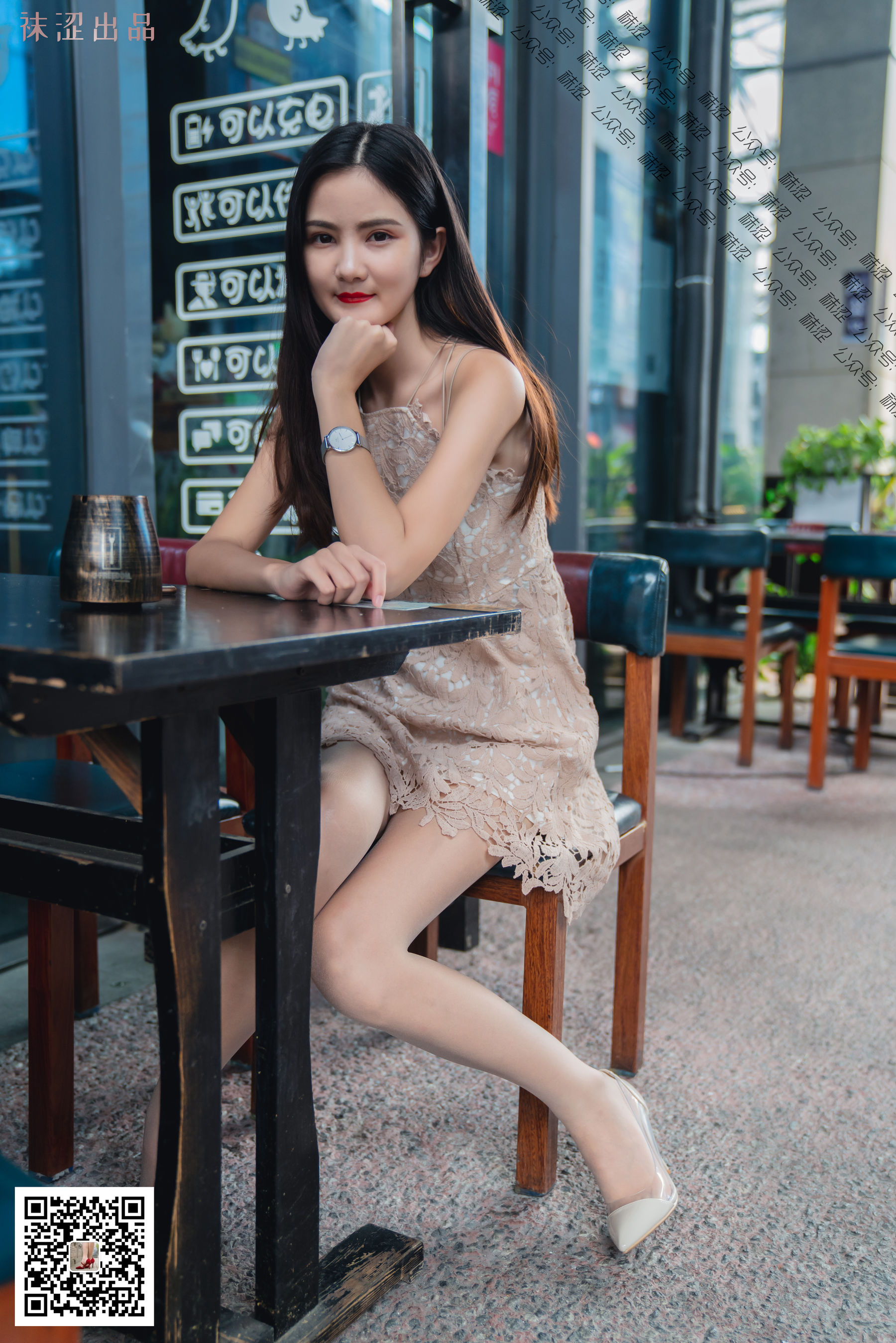 [袜涩] VOL.042 安妮 室外秀丝_第4张