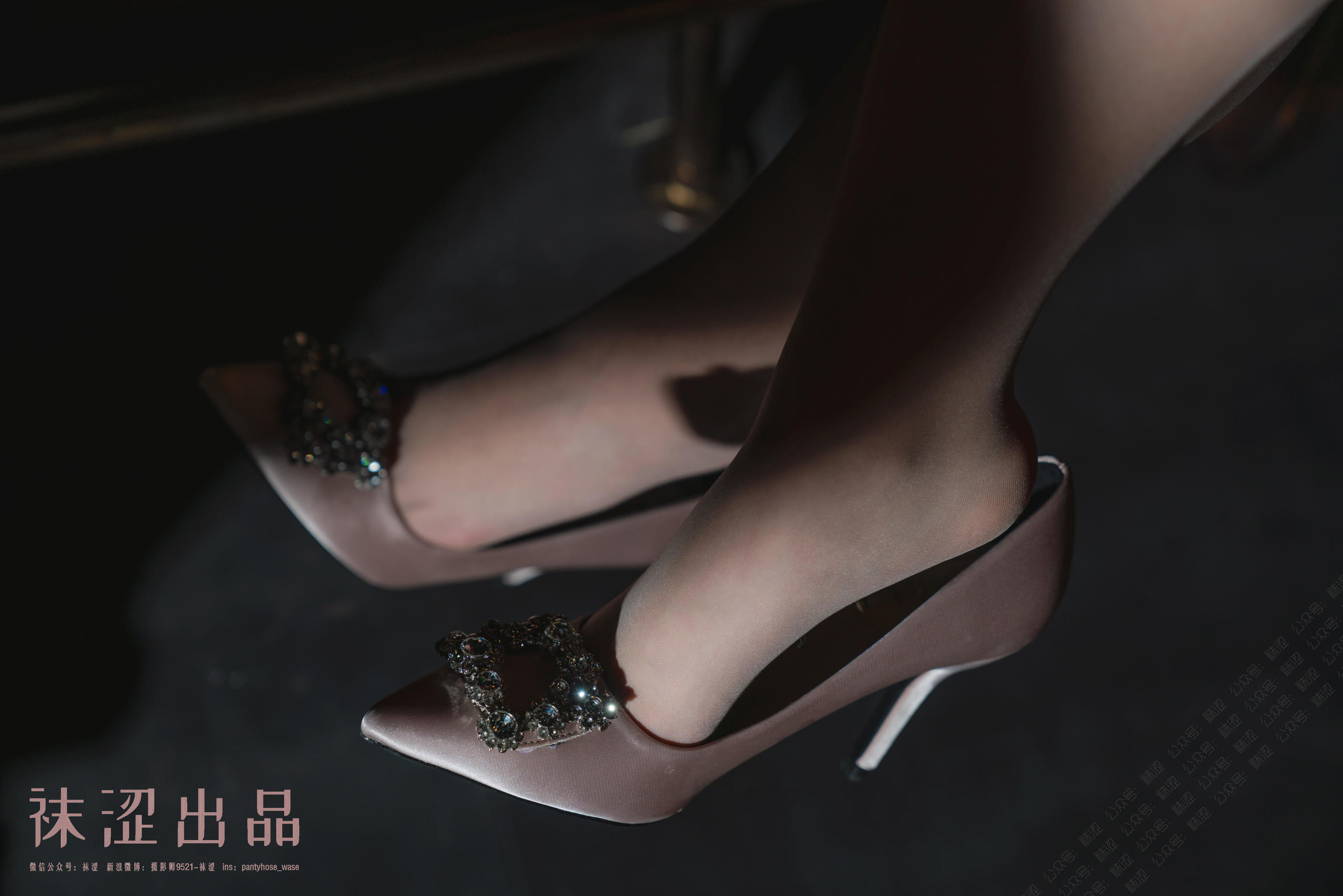 [袜涩] VOL.057 暖暖 红色长裙_第3张