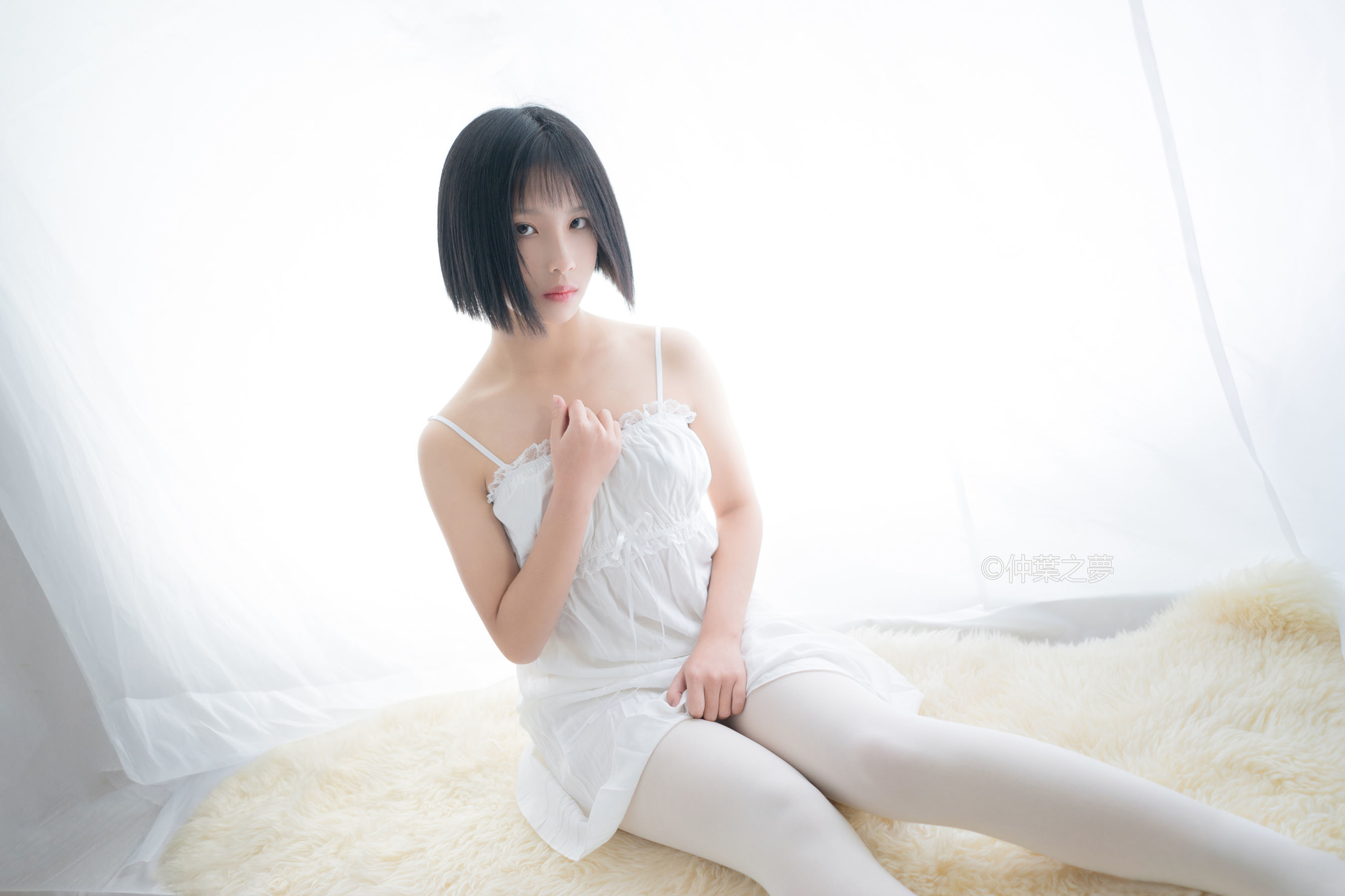 [轻兰映画] Grand.001  清纯白吊带裙_第3张