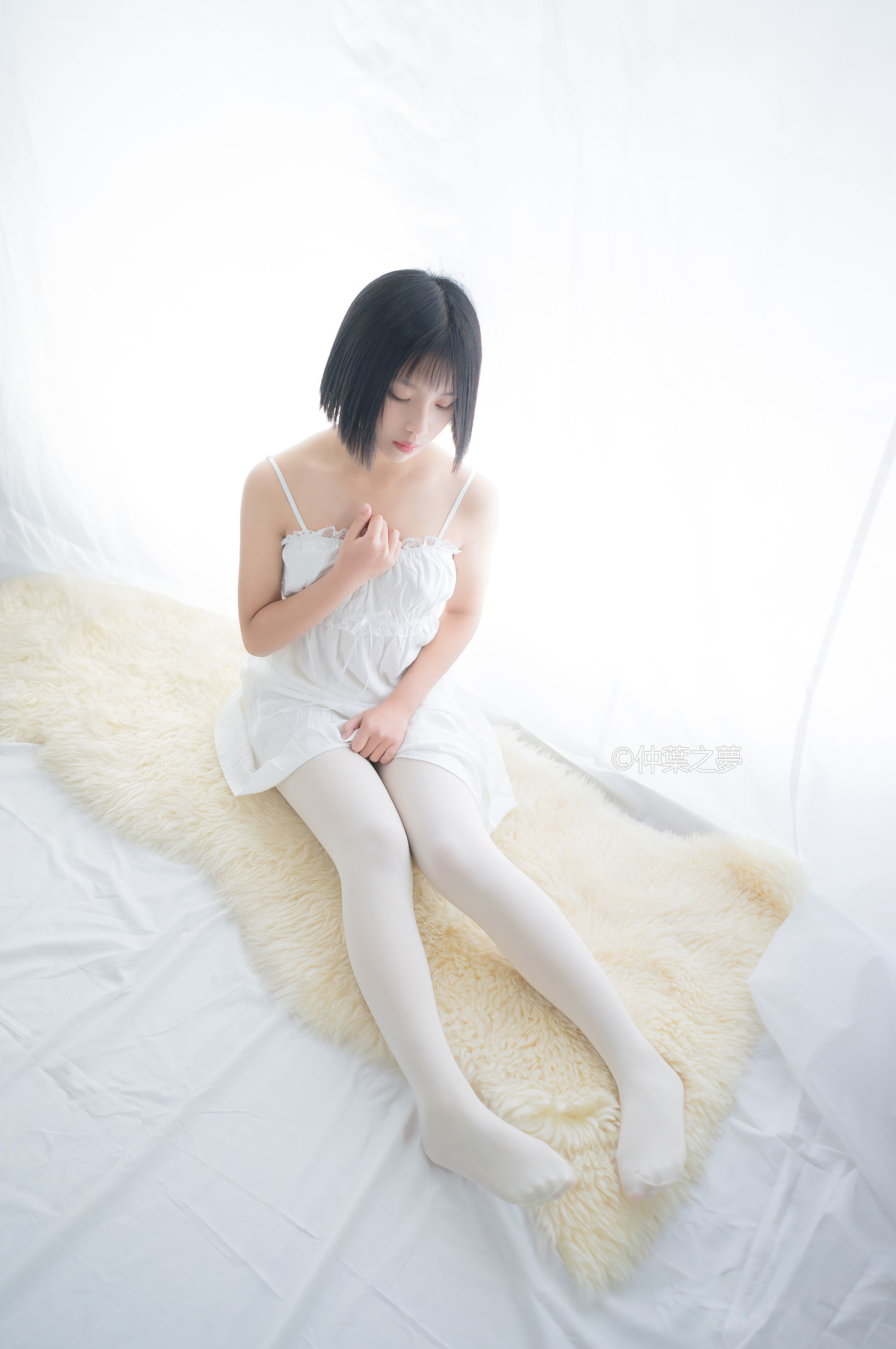 [轻兰映画] Grand.001  清纯白吊带裙_第4张