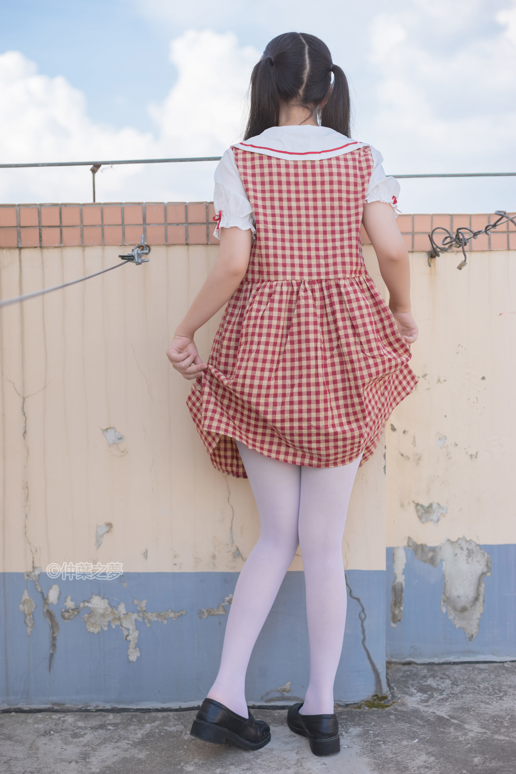 [轻兰映画] SPL.009  白丝格子连衣裙_第1张