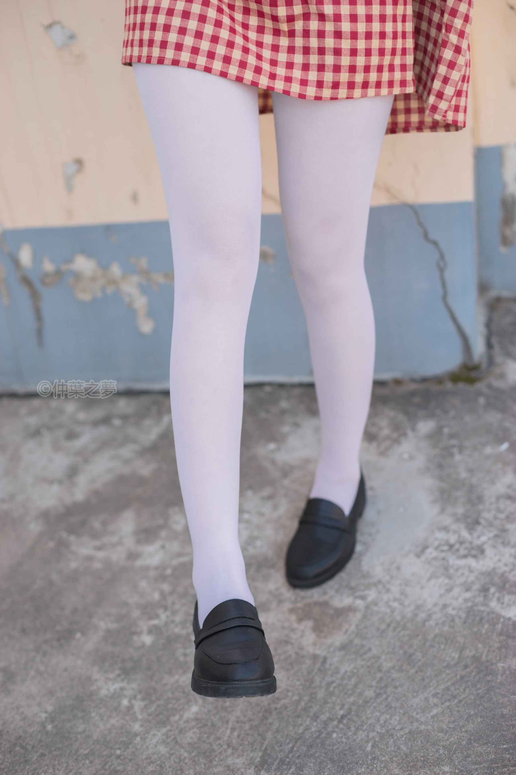 [轻兰映画] SPL.009  白丝格子连衣裙_第3张