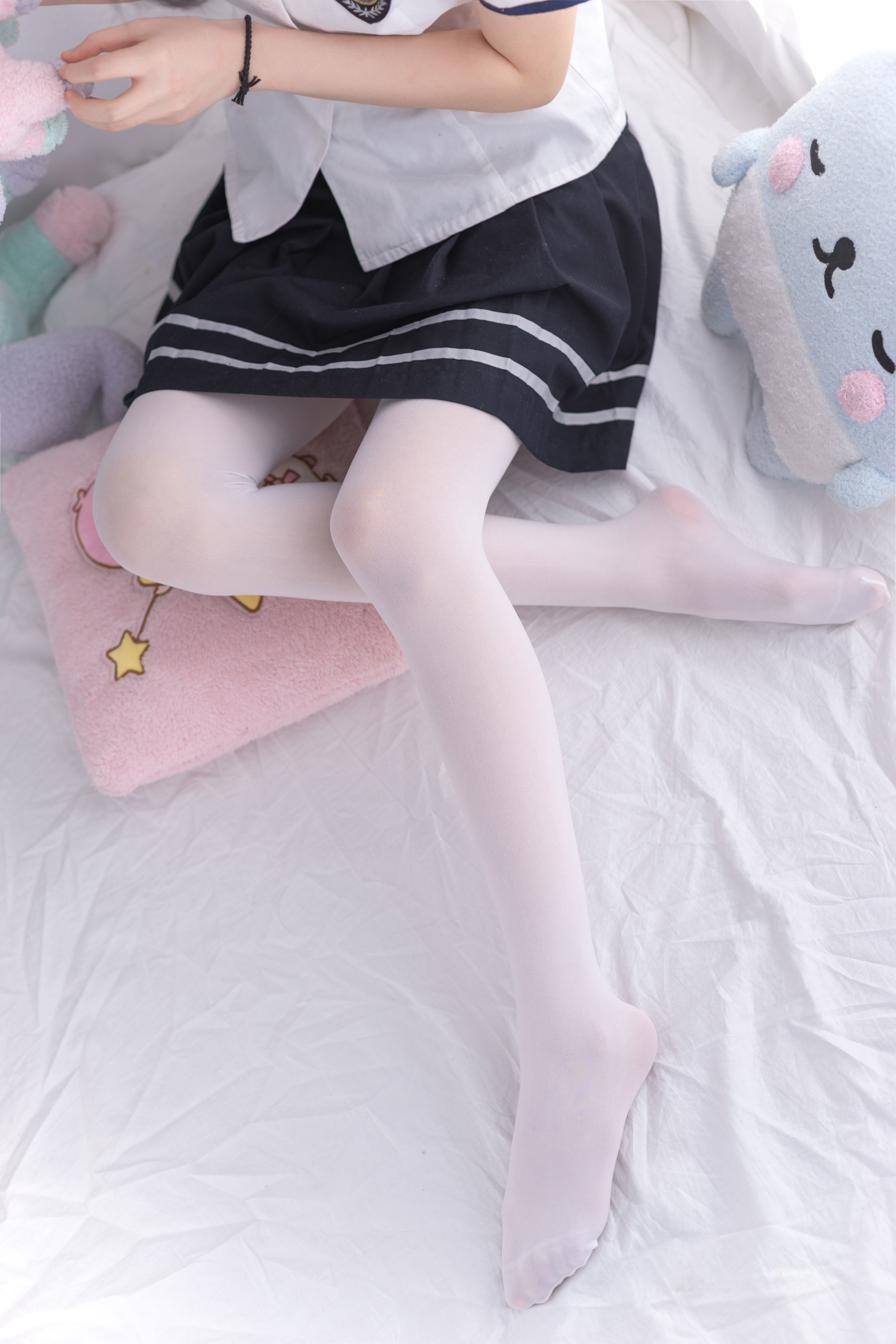 [轻兰映画] VOL.008  校服白丝_第3张