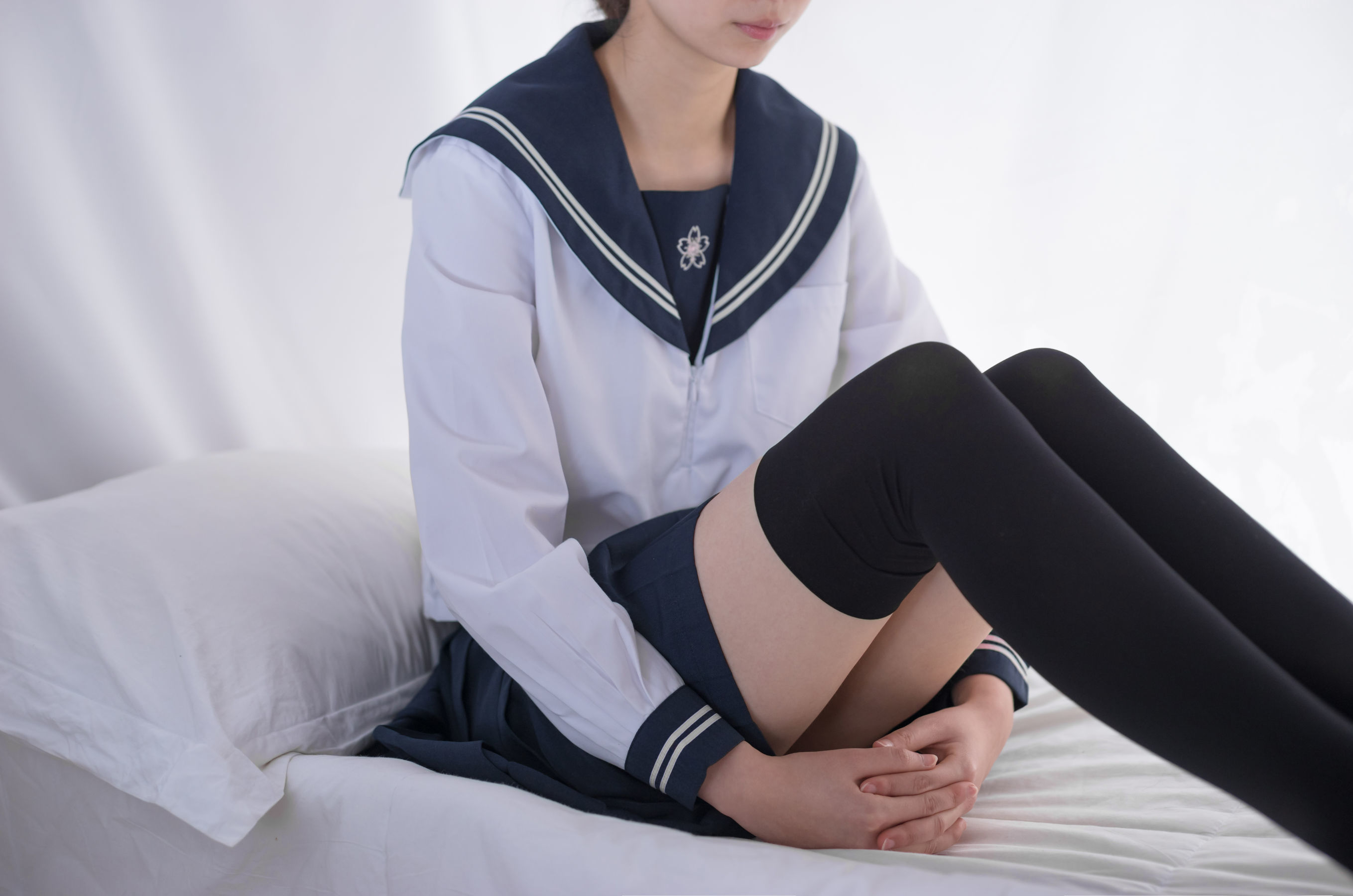 [轻兰映画] VOL.013  水手服黑丝_第5张