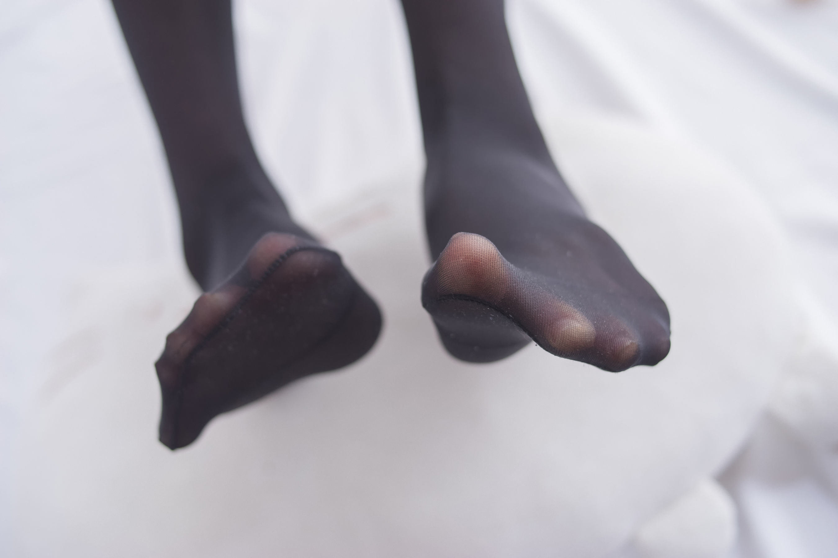 [轻兰映画] VOL.015  蓝白水手服黑丝_第5张