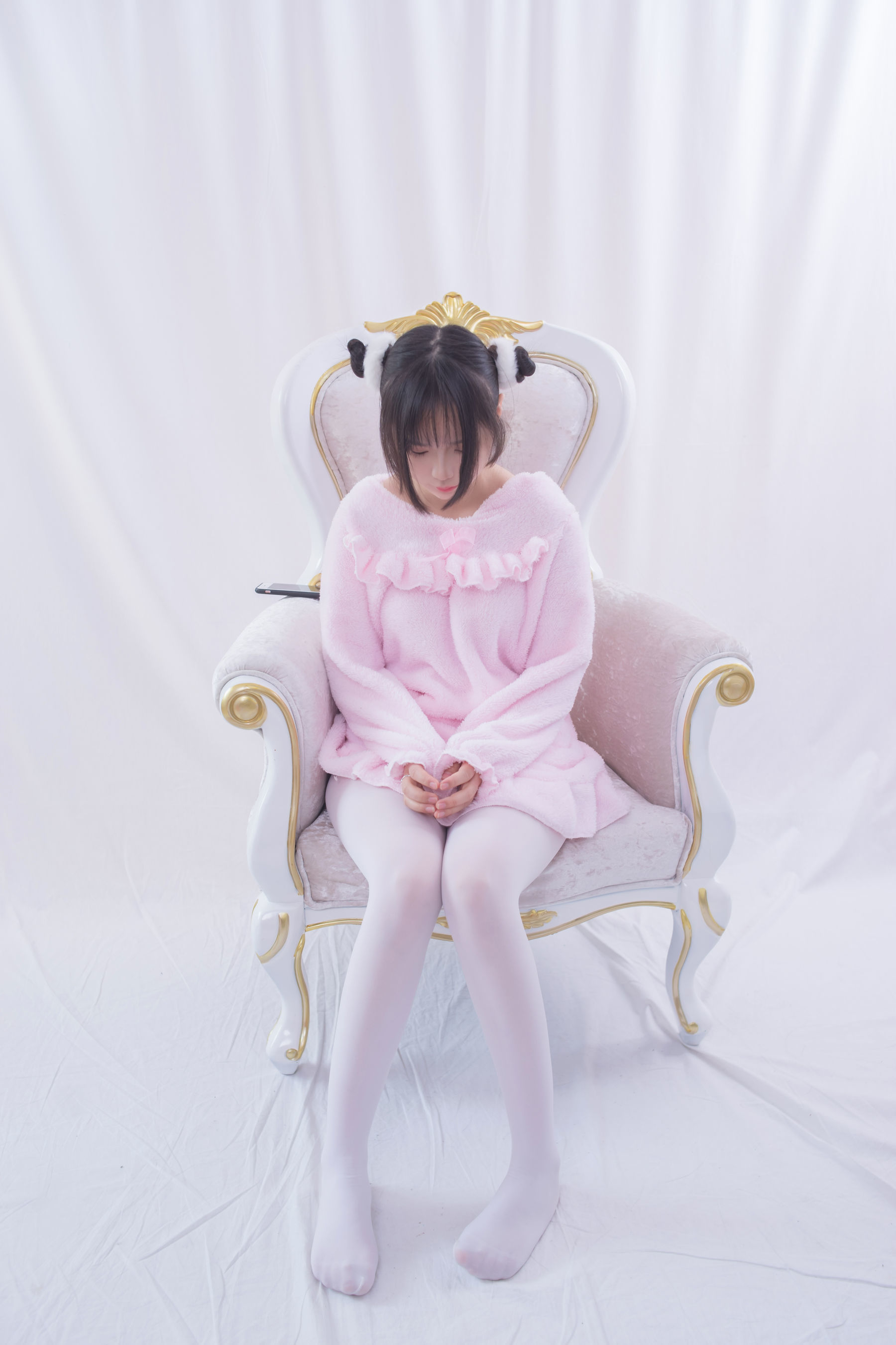 [轻兰映画] VOL.017  粉红毛茸茸睡衣白丝少女_第4张