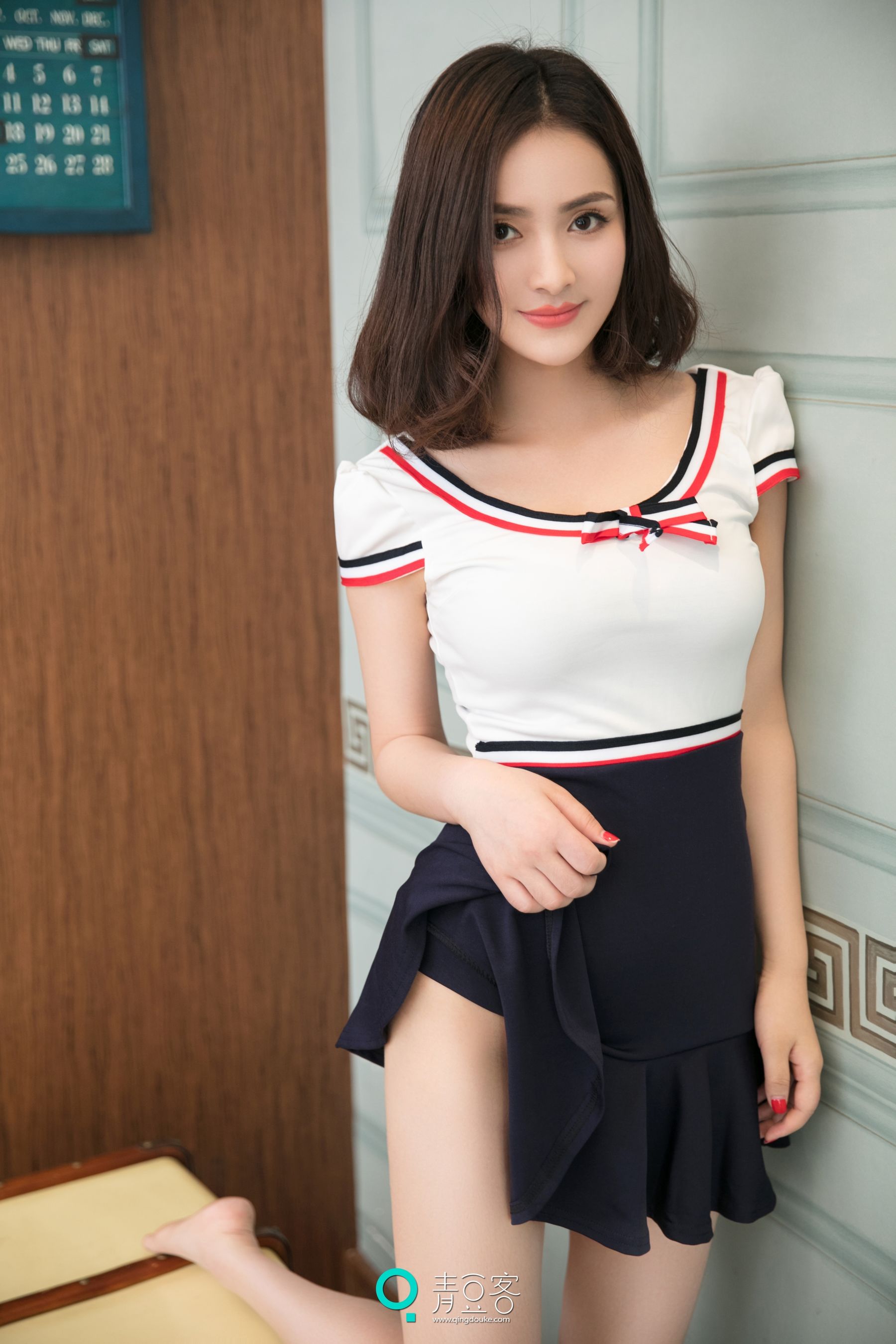 小熊《妩媚短发女神》 [青豆客]_第2张