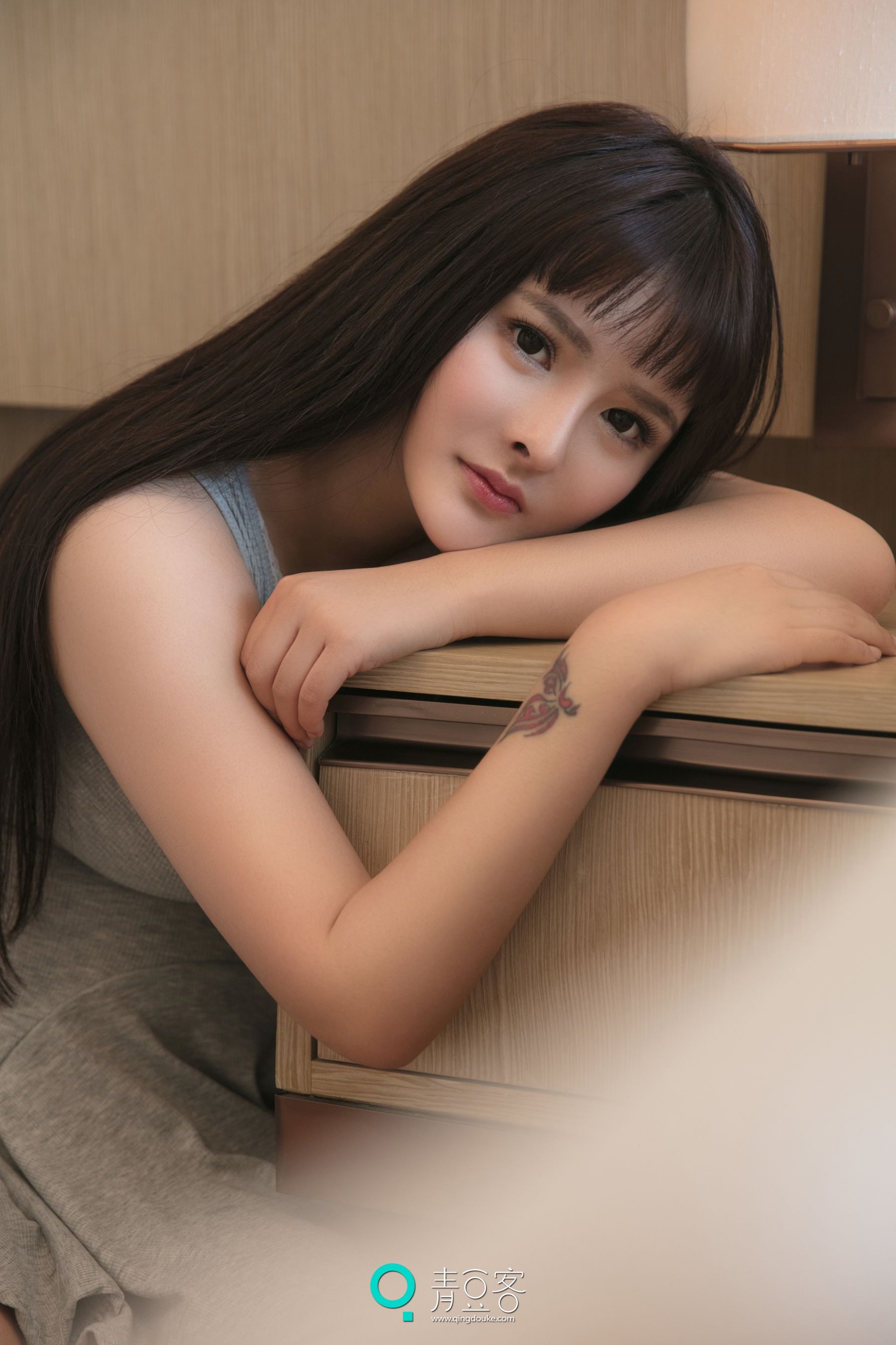 杨漫妮《美胸睡衣》 [青豆客]_第4张