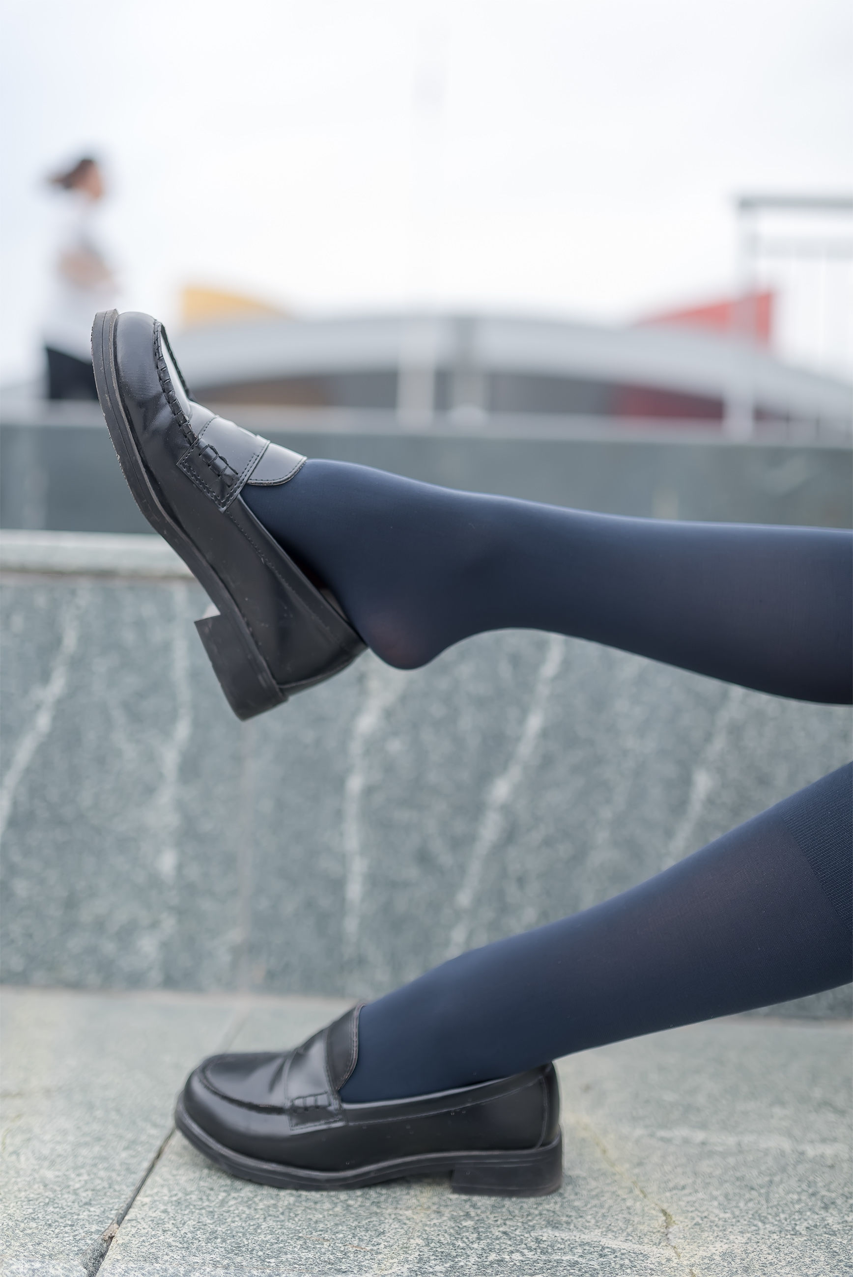 [风之领域] NO.022 学妹户外黑丝2_第2张