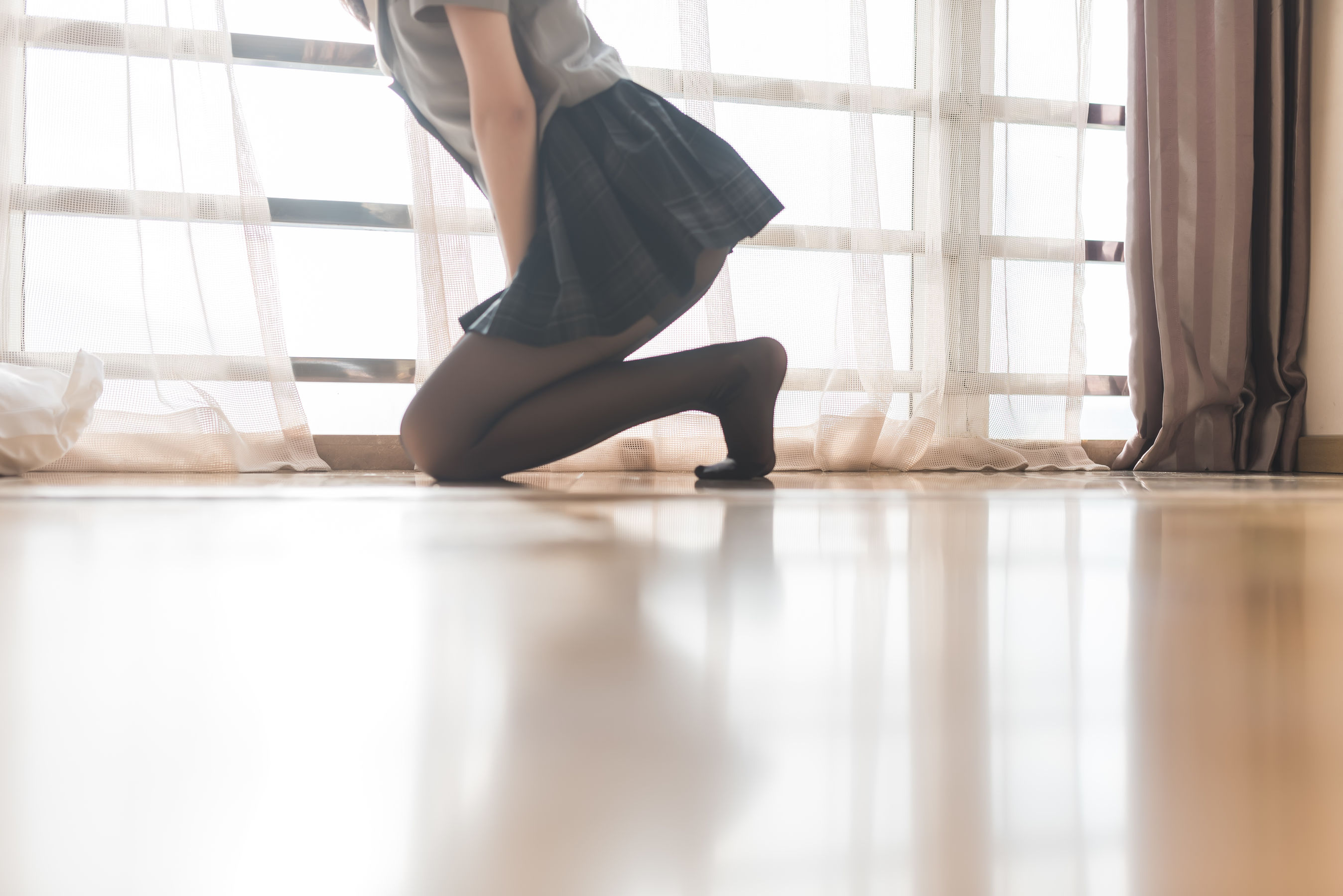 [风之领域] NO.044 黑丝短裙 写真集_第3张