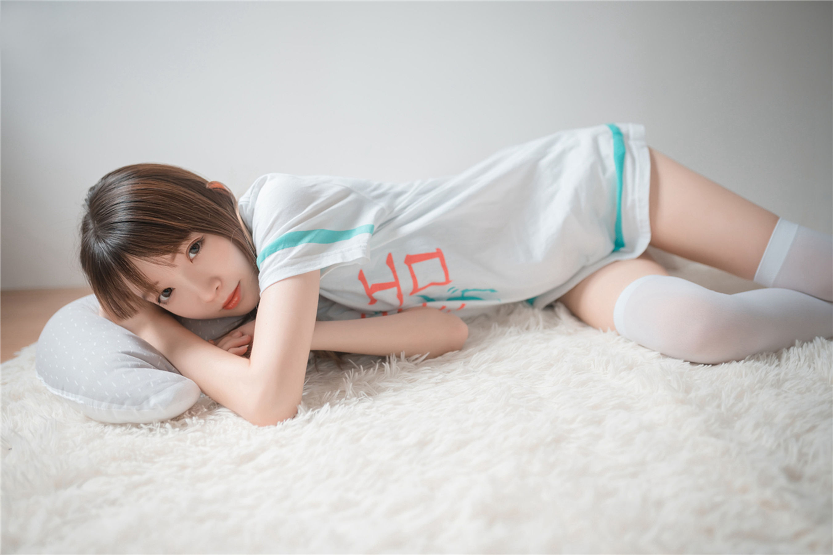 [风之领域] NO.067 祖木子 白丝长袜绝对领域_第4张