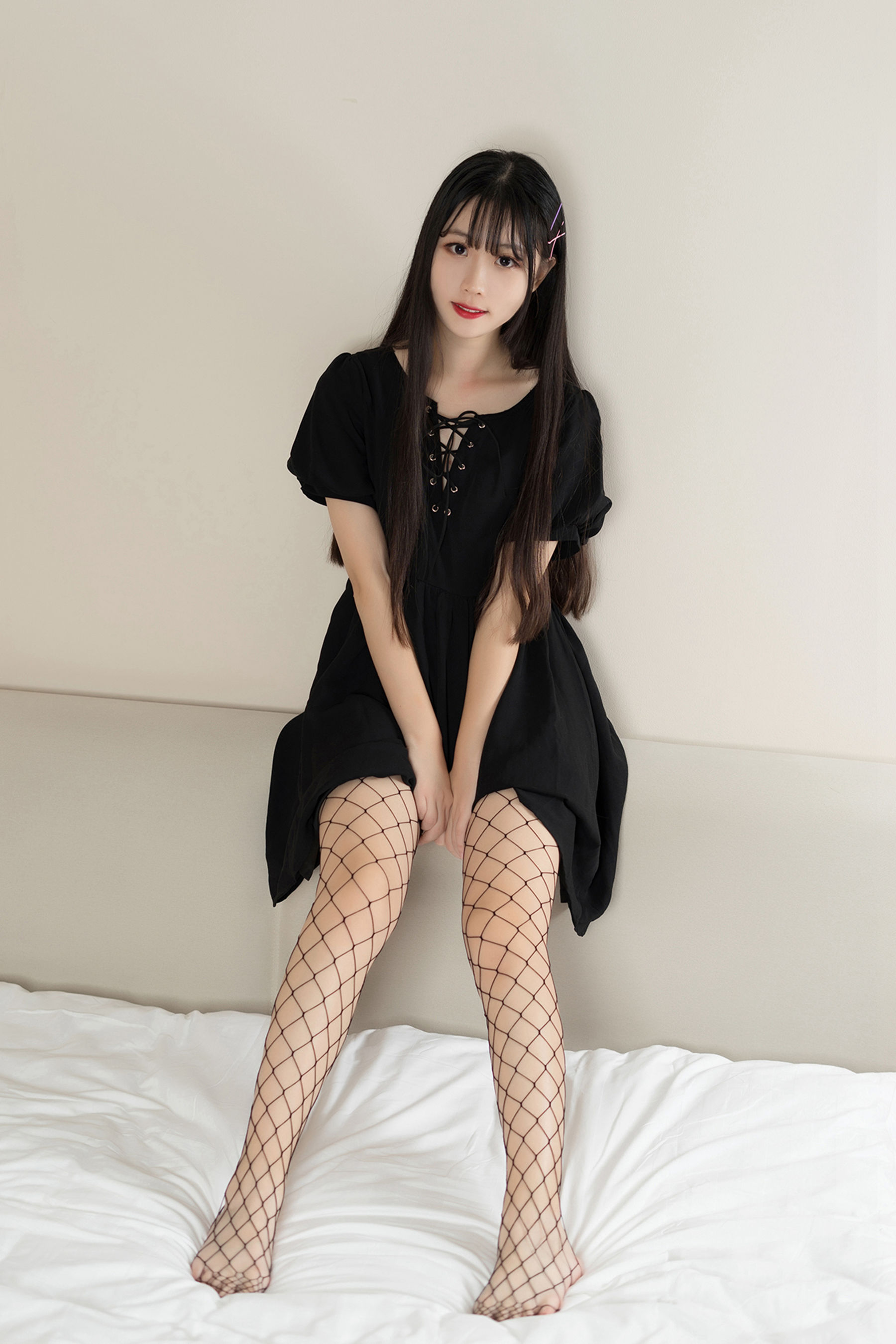 [风之领域] NO.116 黑网袜少女_第2张