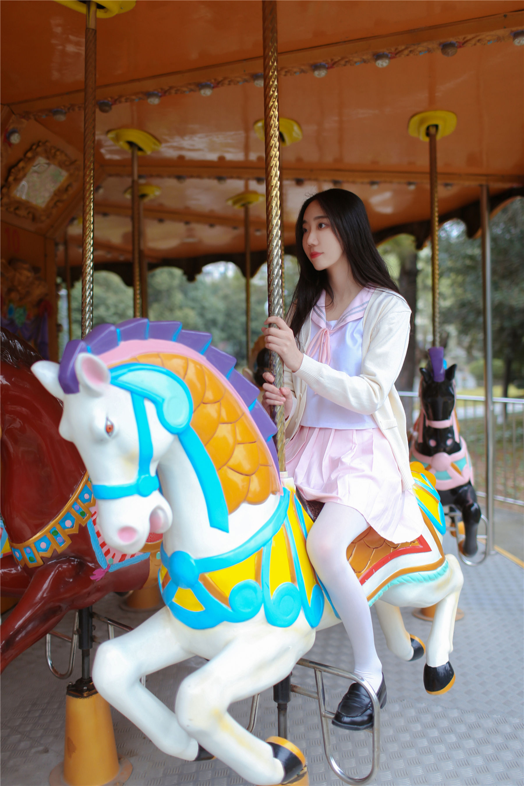 [风之领域] NO.146 白丝粉红少女户外_第5张